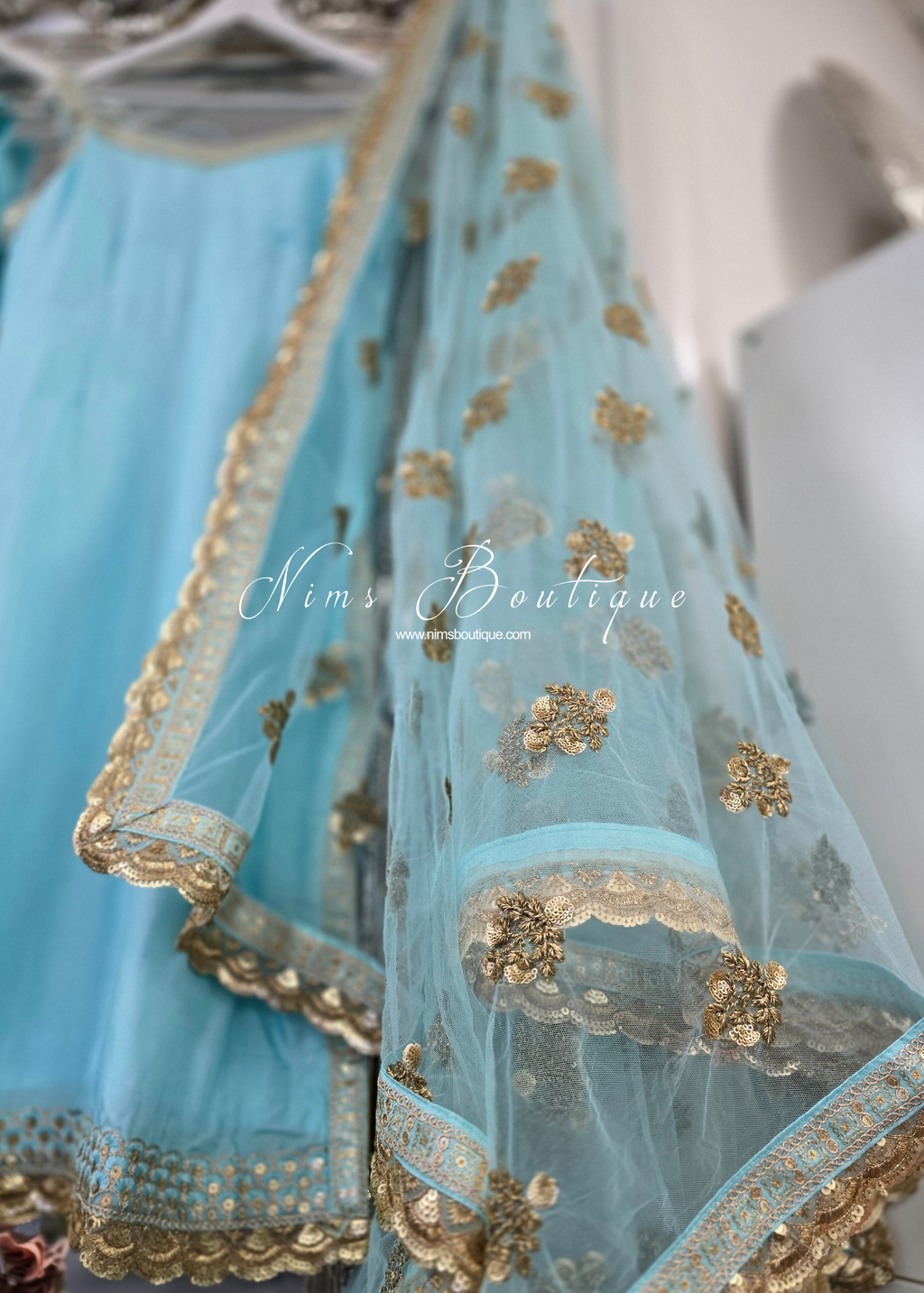 Sleeveless Sky Blue Silk Pajami Suit (sizes 18 to 22)