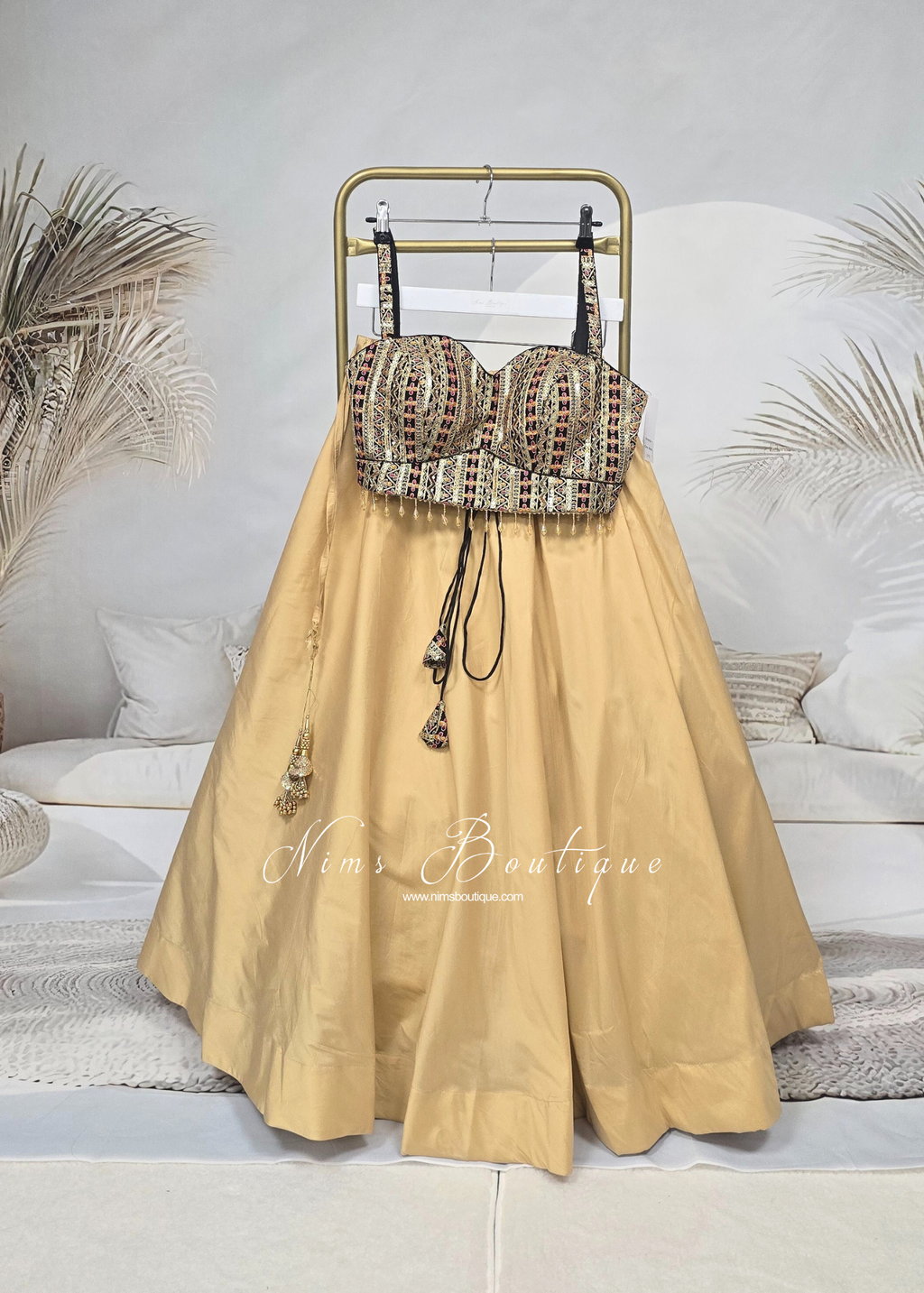 Readymade Gold Silk skirt/lehnga (sizes 6-18)