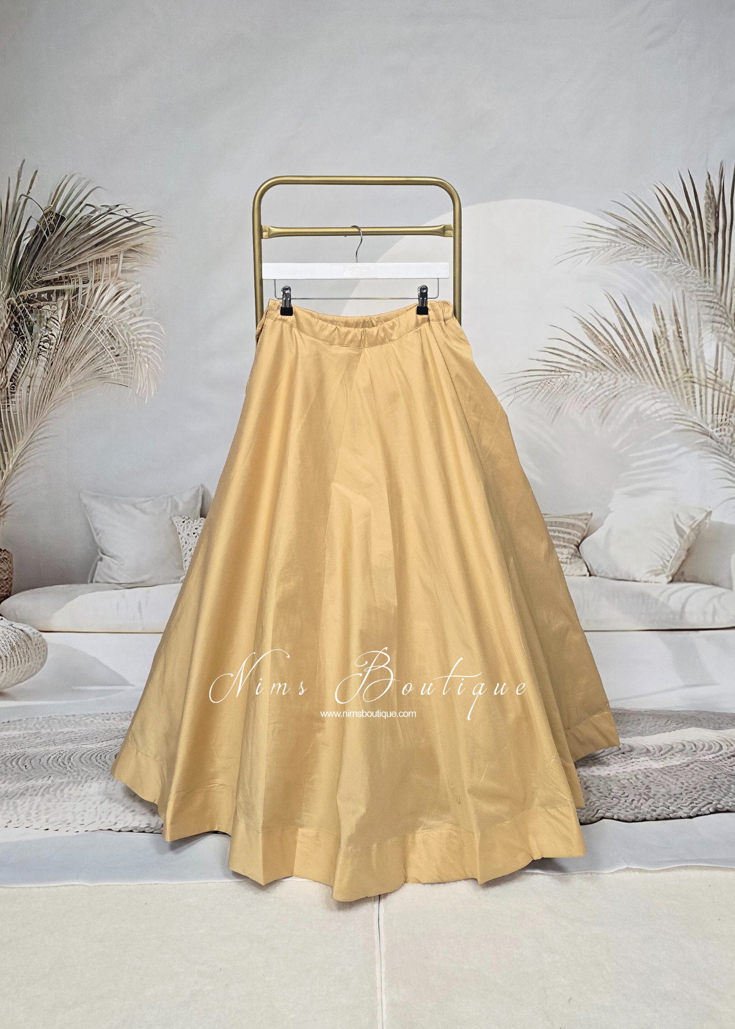 Readymade Gold Silk skirt/lehnga (sizes 6-18)