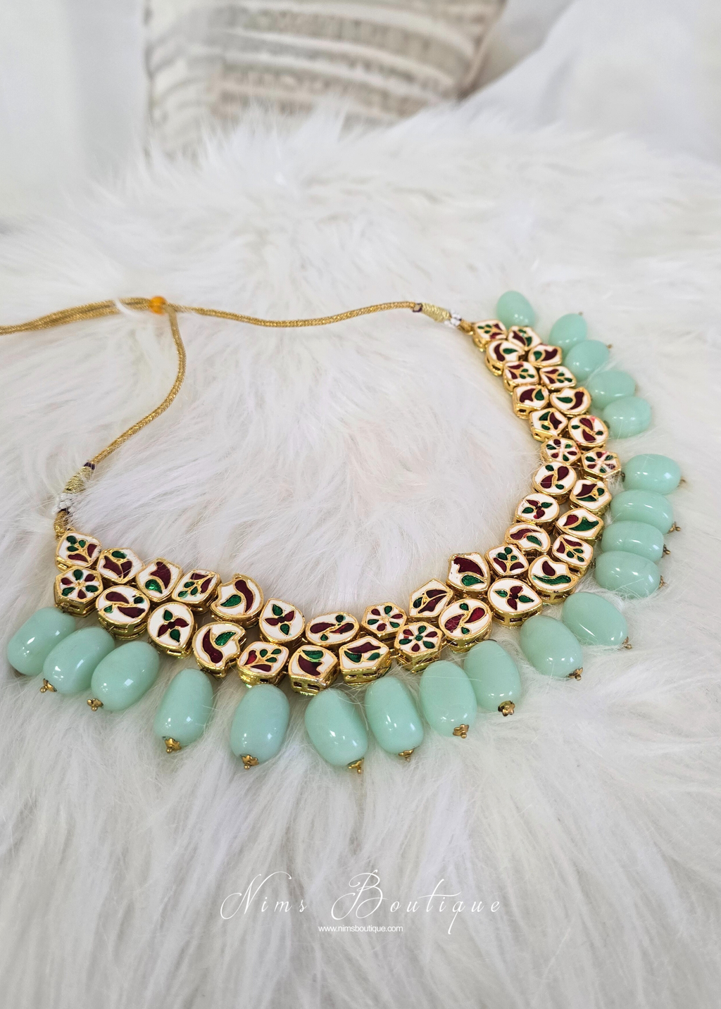 Mint Akira Kundan Set (slight fault)