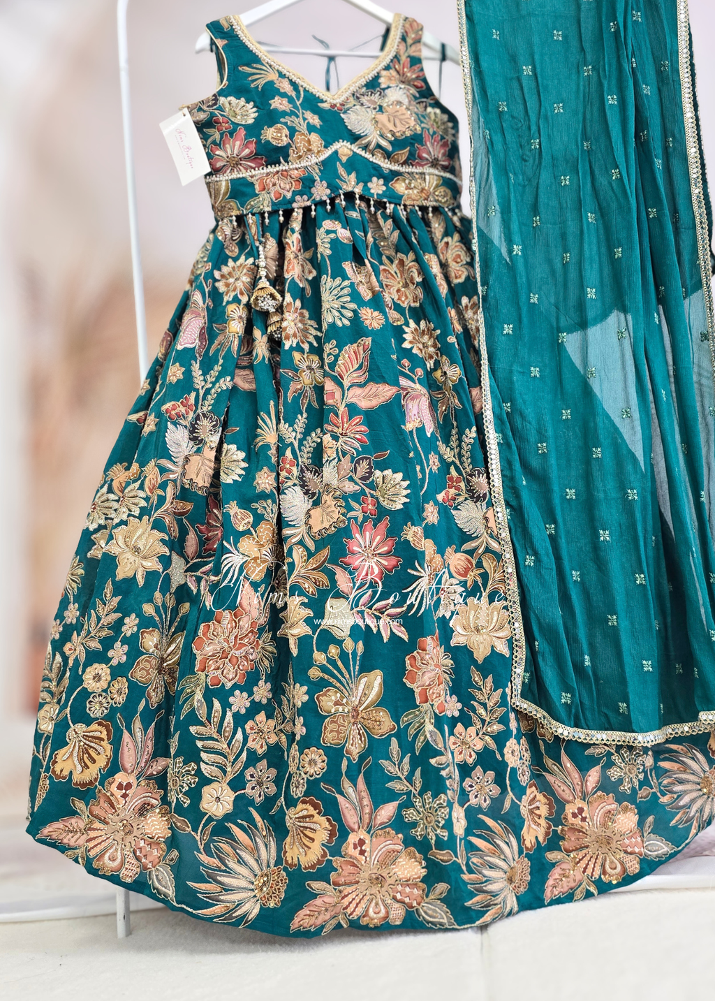 Luxury Floral Embellished Lehnga (size 12)