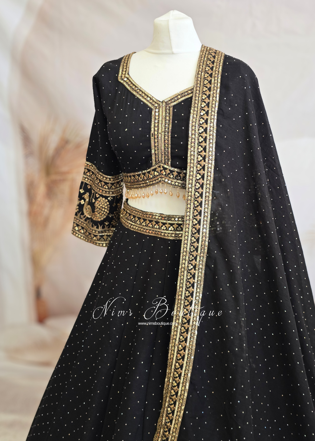 Luxury Black & Gold Peacock Long Sleeve Lehnga (size 12-14)