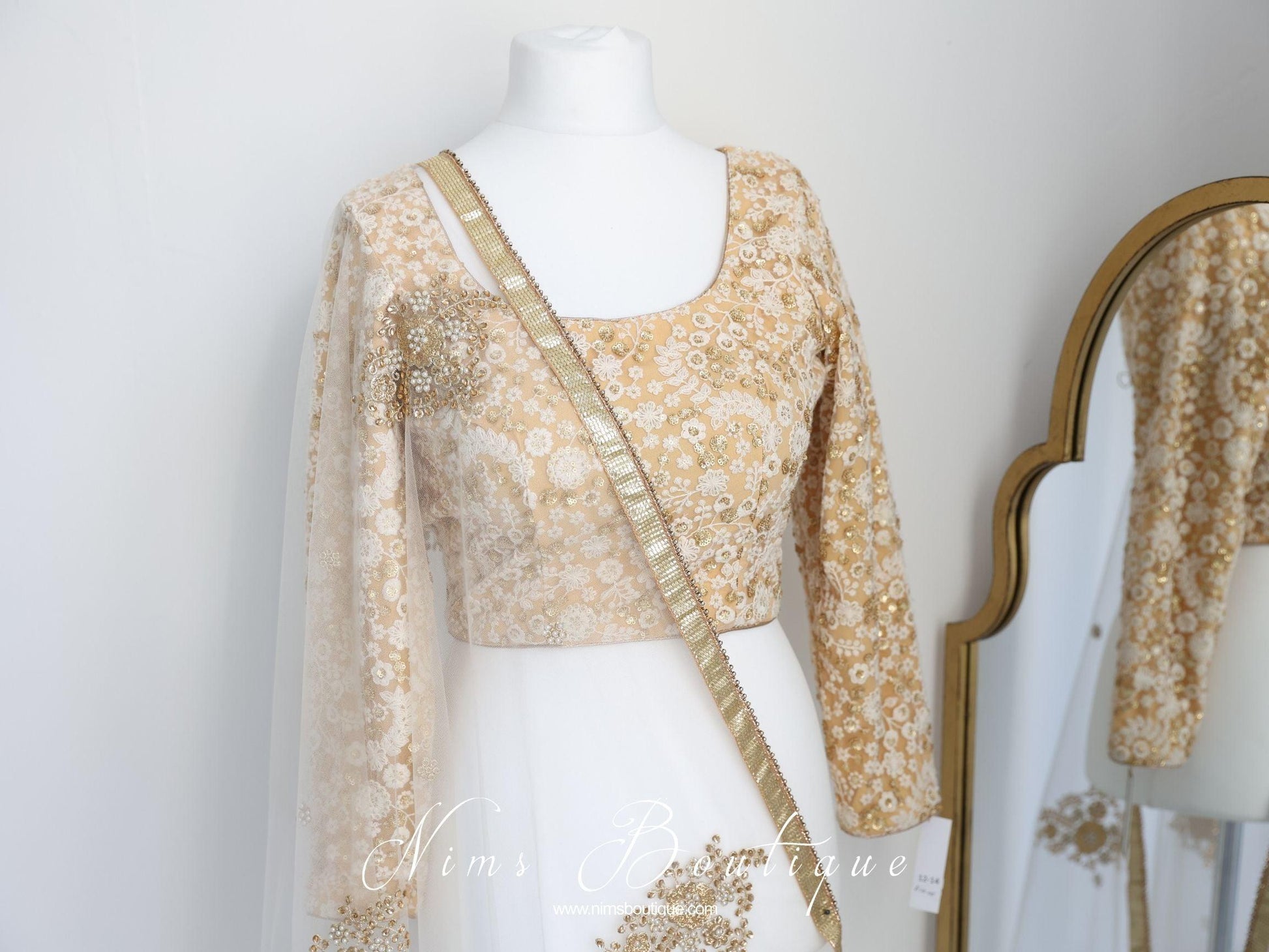 Nims Boutique Luxury Ivory & Gold Thread Embroidered Long sleeved Blouse size 10-24