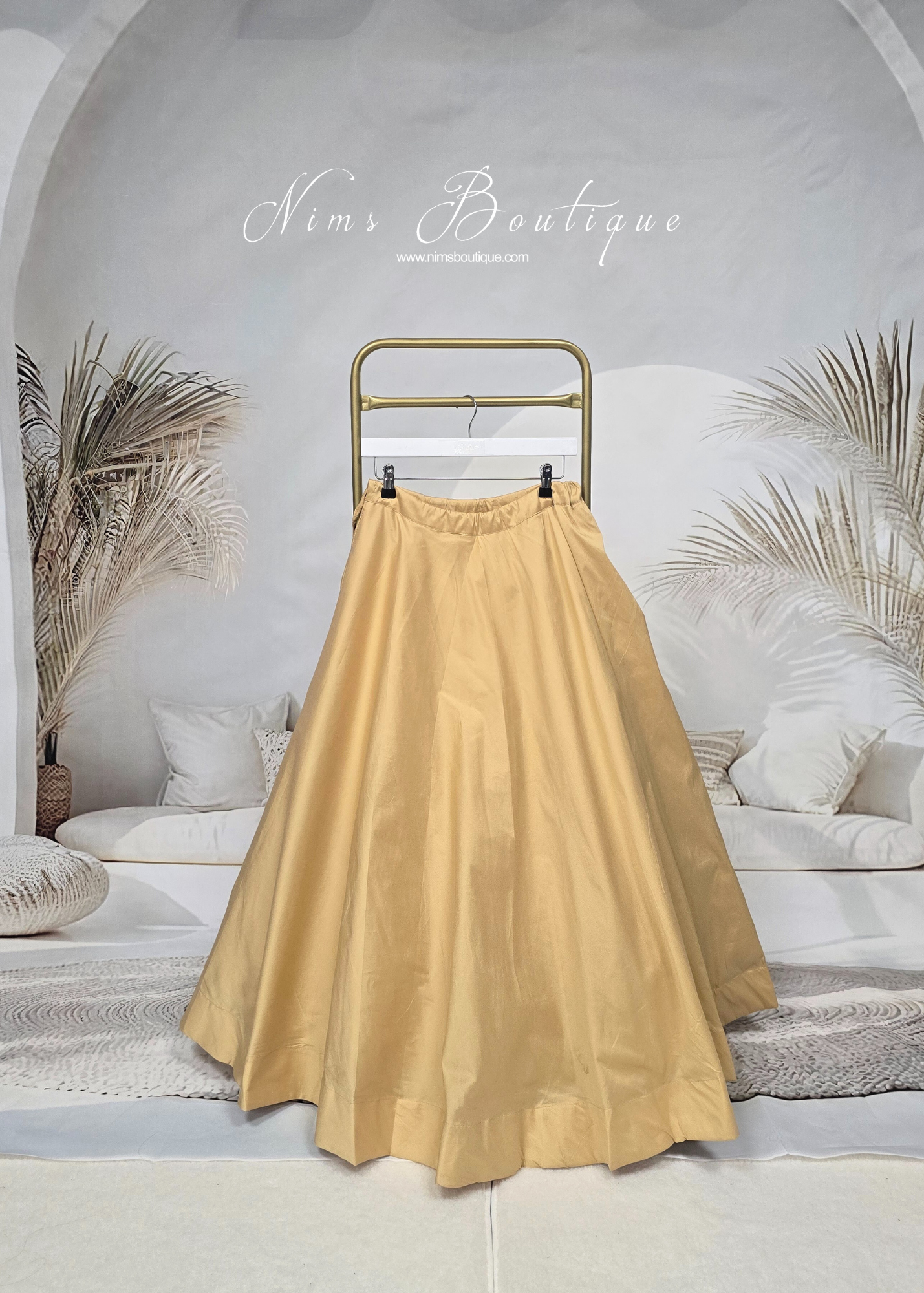 Readymade Gold Silk skirt/lehnga (sizes 6-18)
