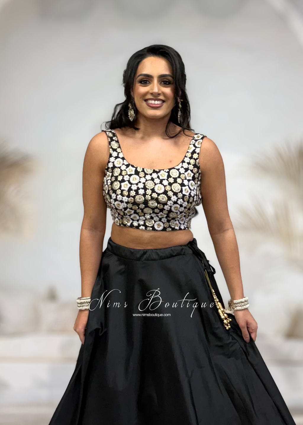 Luxury NB Black & Ivory Sequin Bow Blouse (size 4-16)