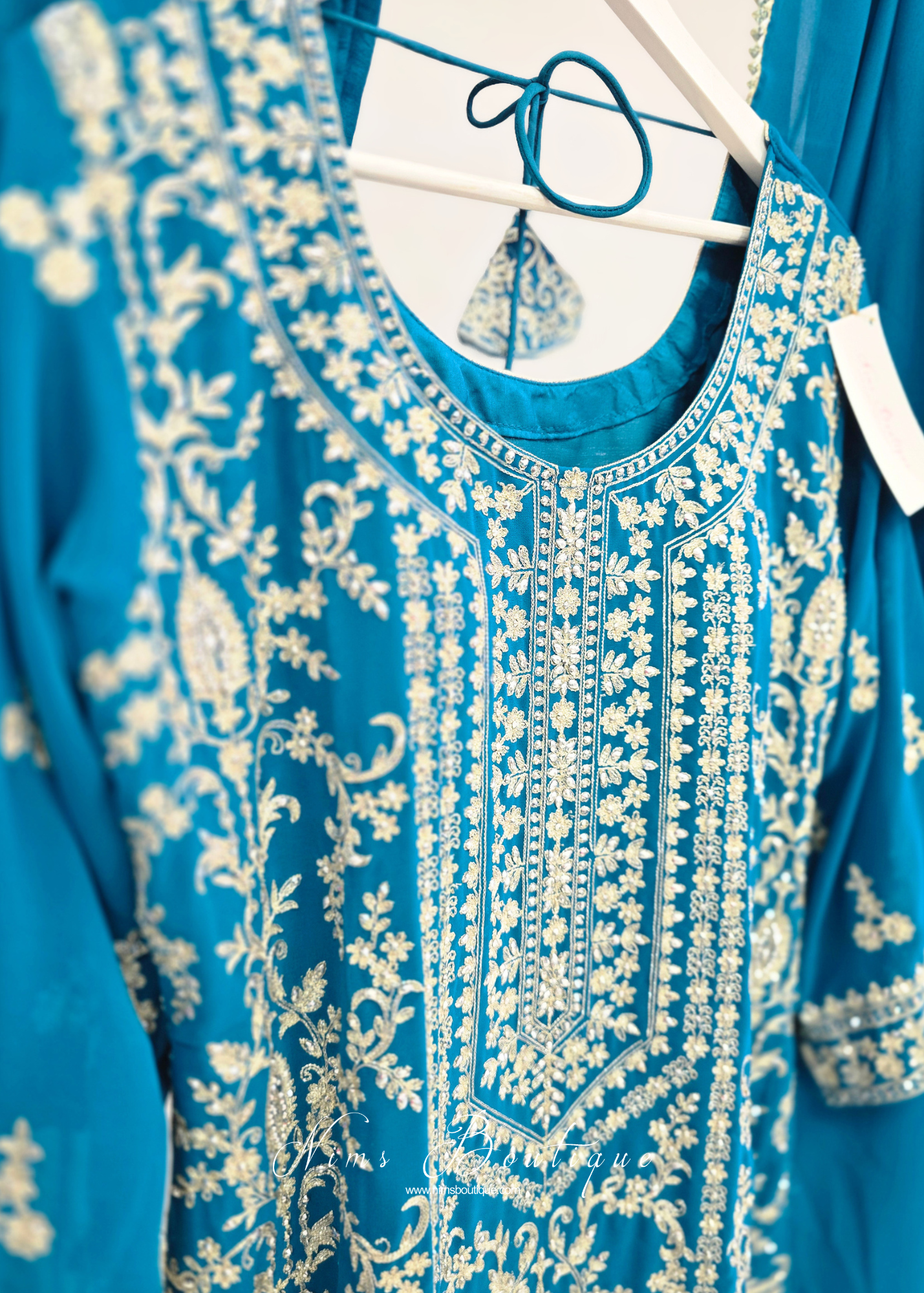 Blue/Teal Embroidered Trouser Suit (size 16)