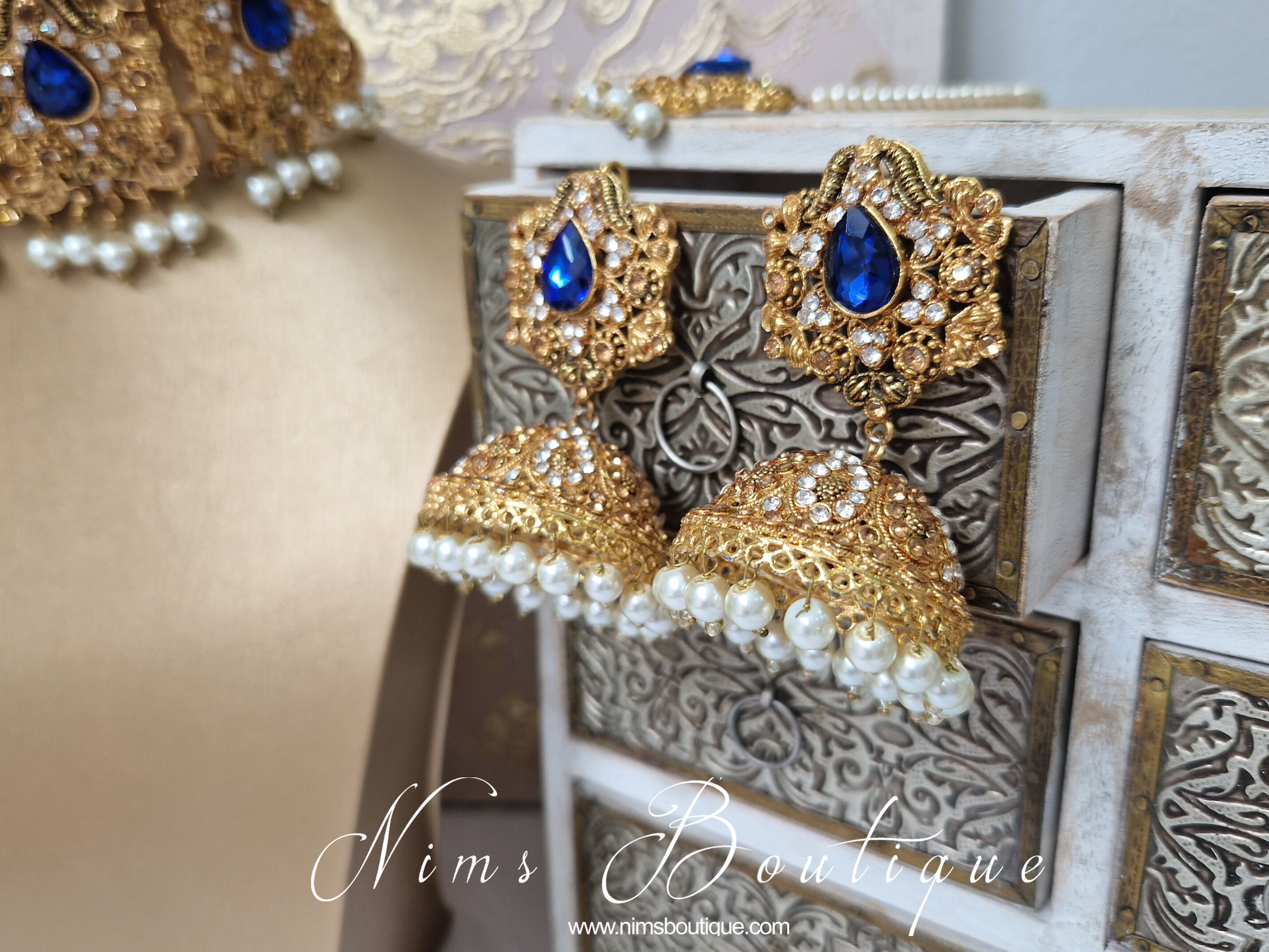 Nims Boutique Royal Blue Stone & Pearl Maharani Choker Set