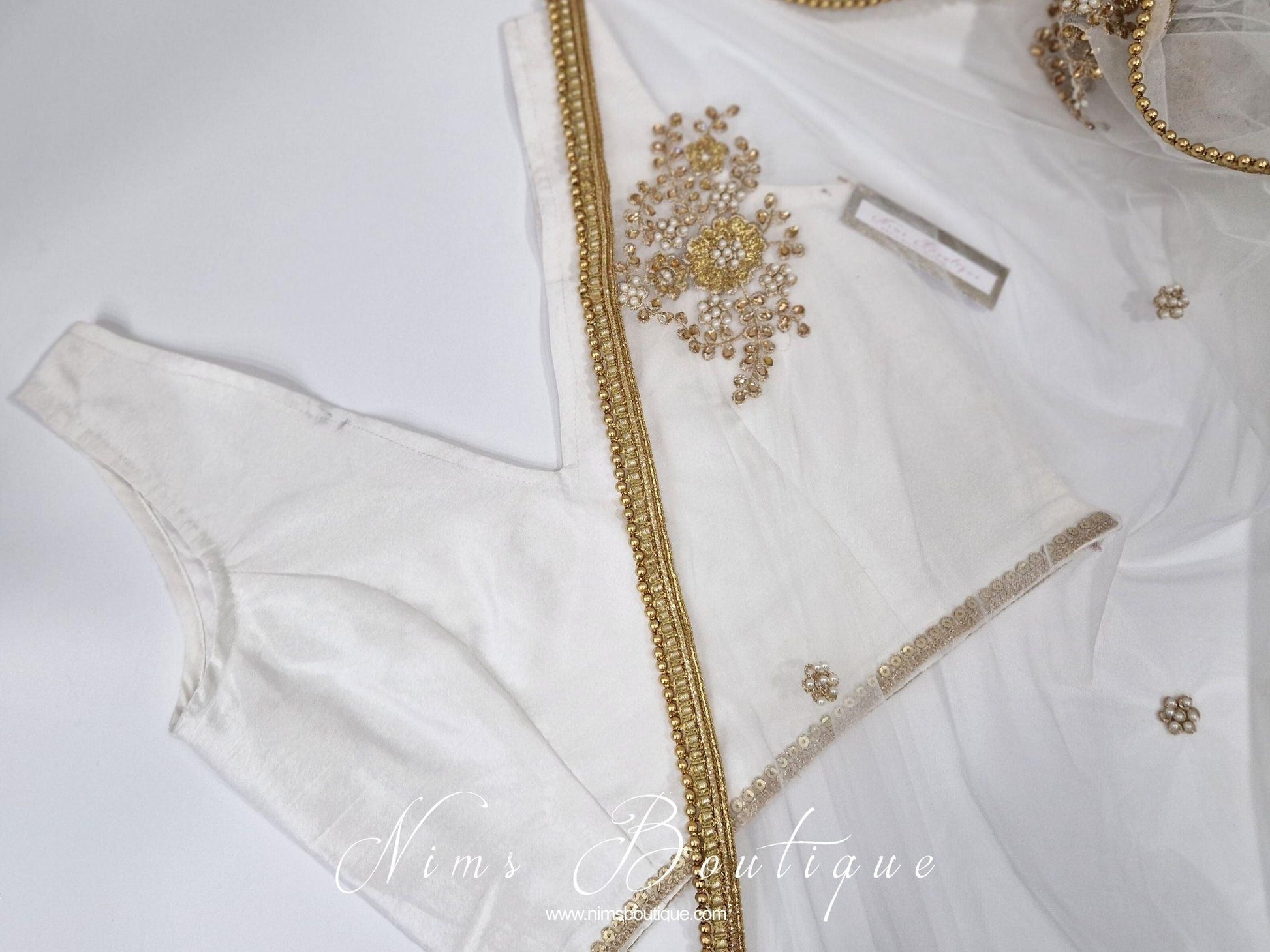 Nims Boutique Rupa White Luxury Silk V Neck Blouse size 4-16