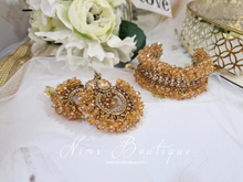 Meghna Royal Gold Stone Cluster Earrings