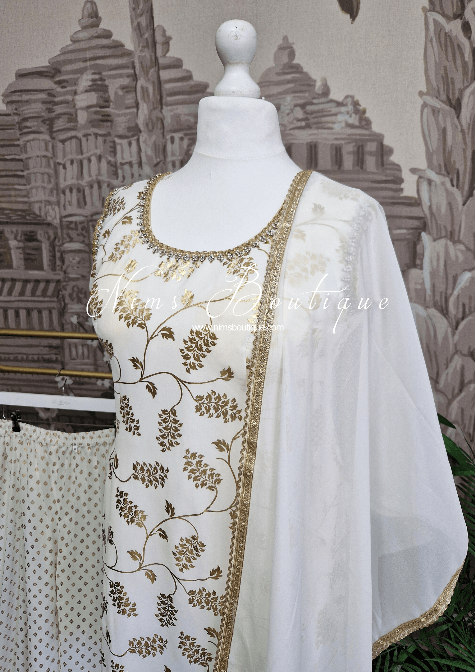 Nims Boutique White foil print sharara suit Size 16-18