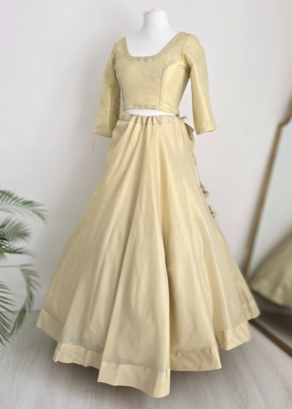 Gold Shimmer skirt/lehnga (sizes 6-18)