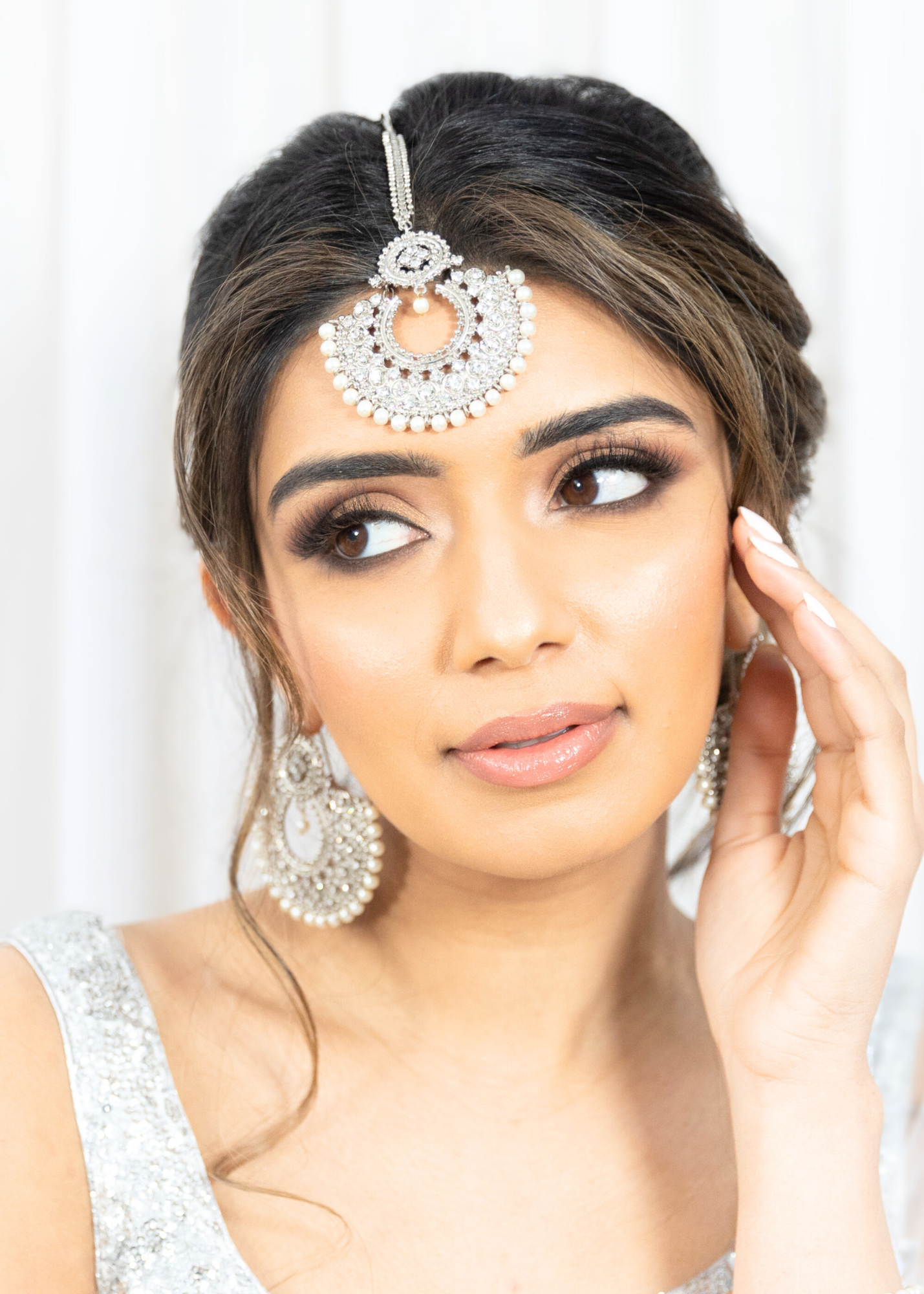 Royal Silver & Pearl Chand Tikka Set (6cm)