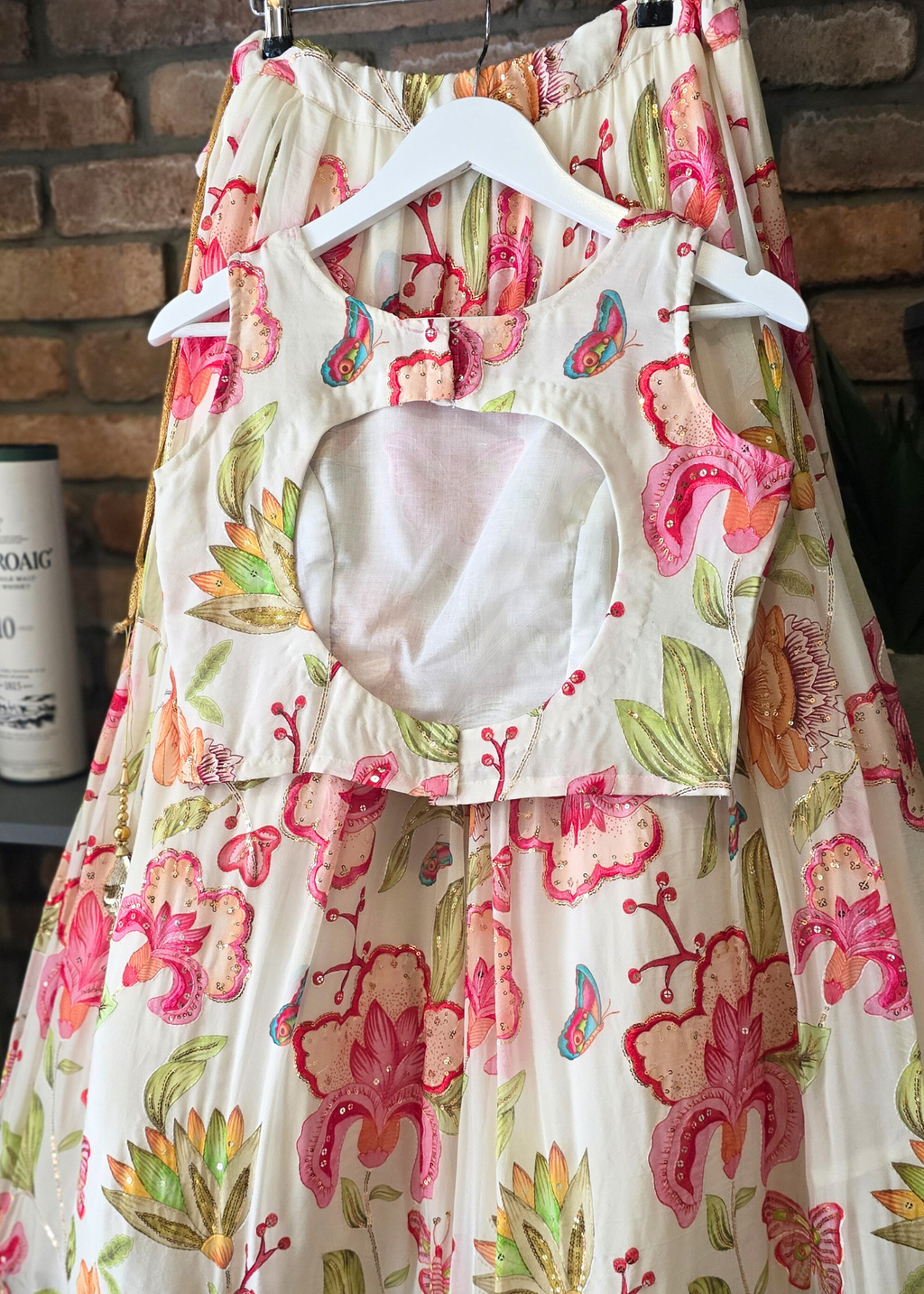 Evelina Ivory Multicolour Floral Sleeveless Blouse