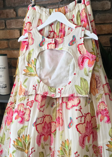 Evelina Ivory Multicolour Floral Sleeveless Blouse