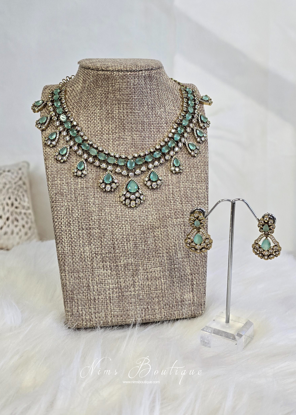 Ahana Mint Stone Jewellery Set