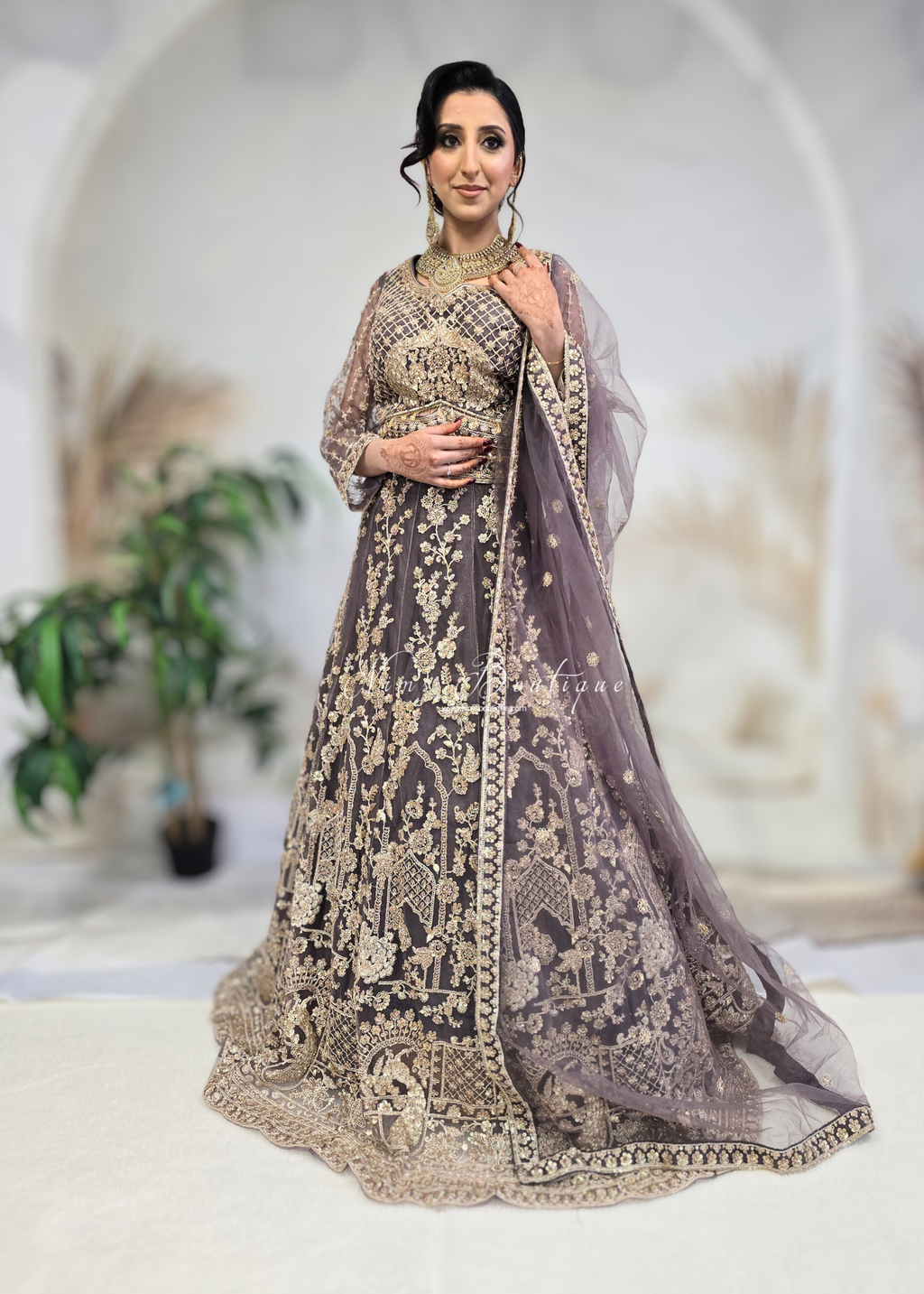 Luxury Dusky Lilac Lehenga (size 12)