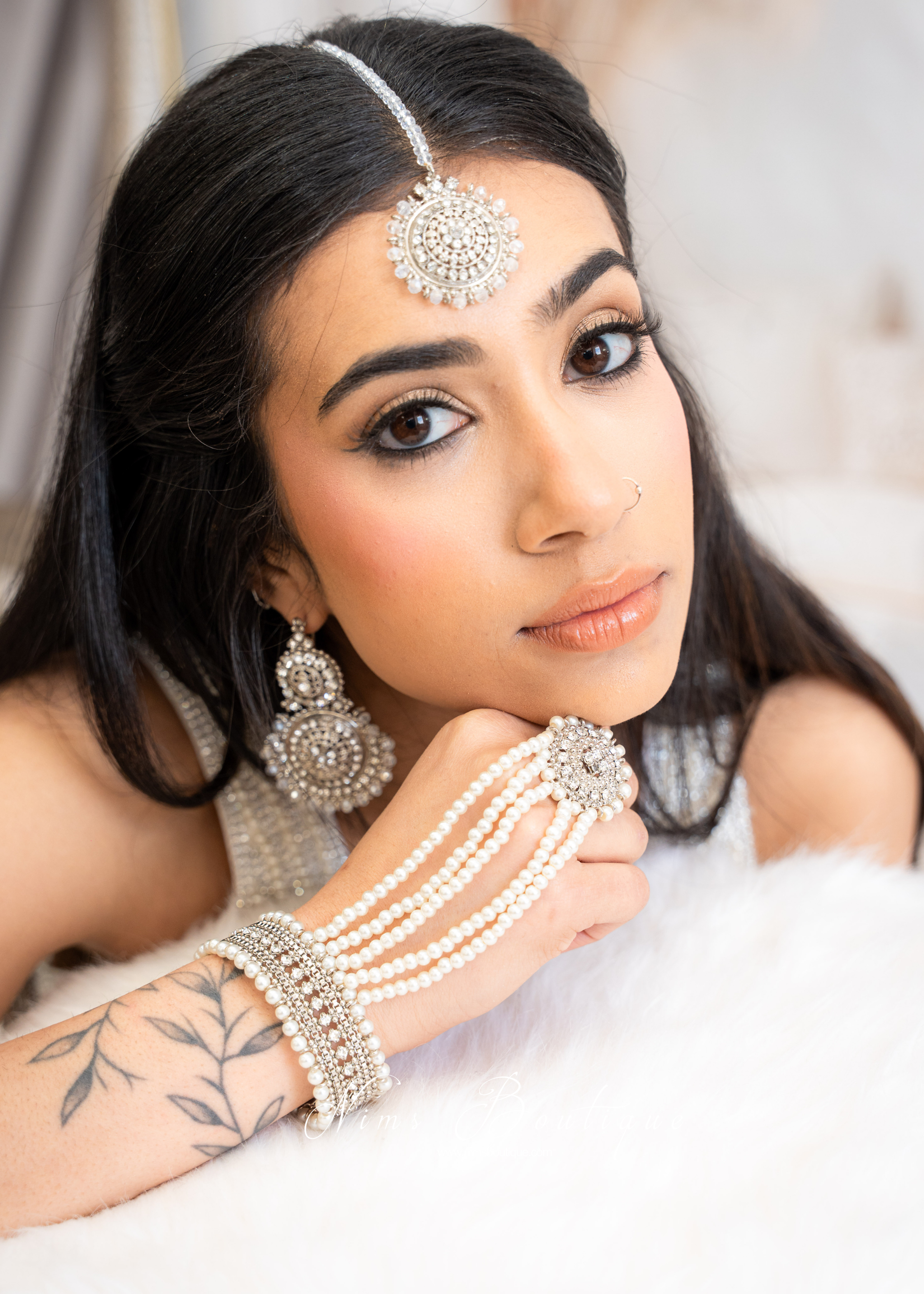 Royal Silver & Clear Tikka Set