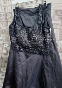 Black Plain Semi stitched skirt/lehnga