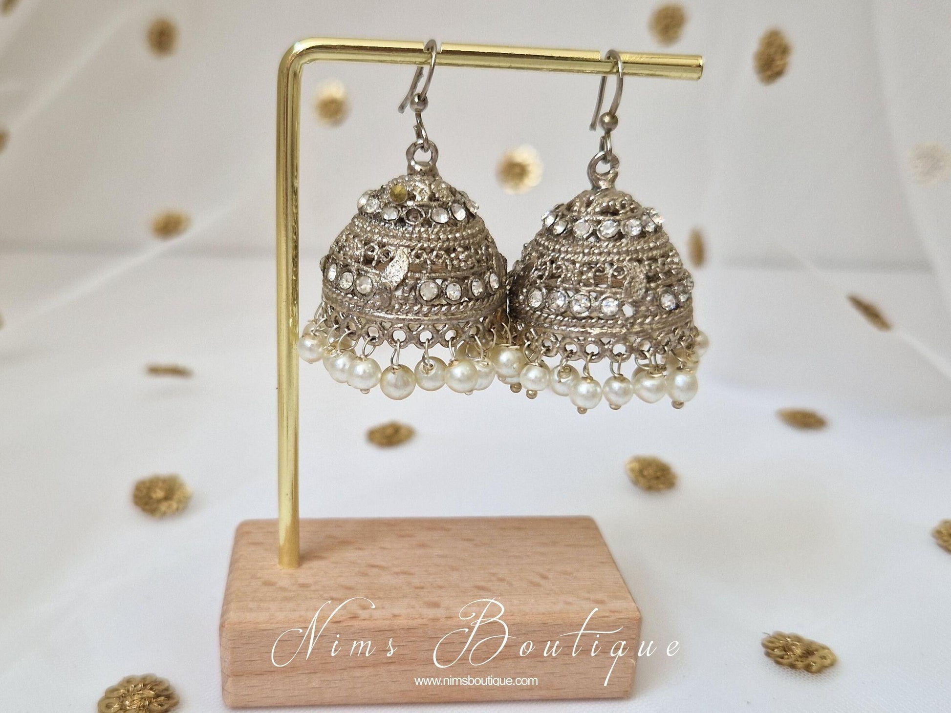 Nims Boutique Royal Silver & Pearl Small Chumke