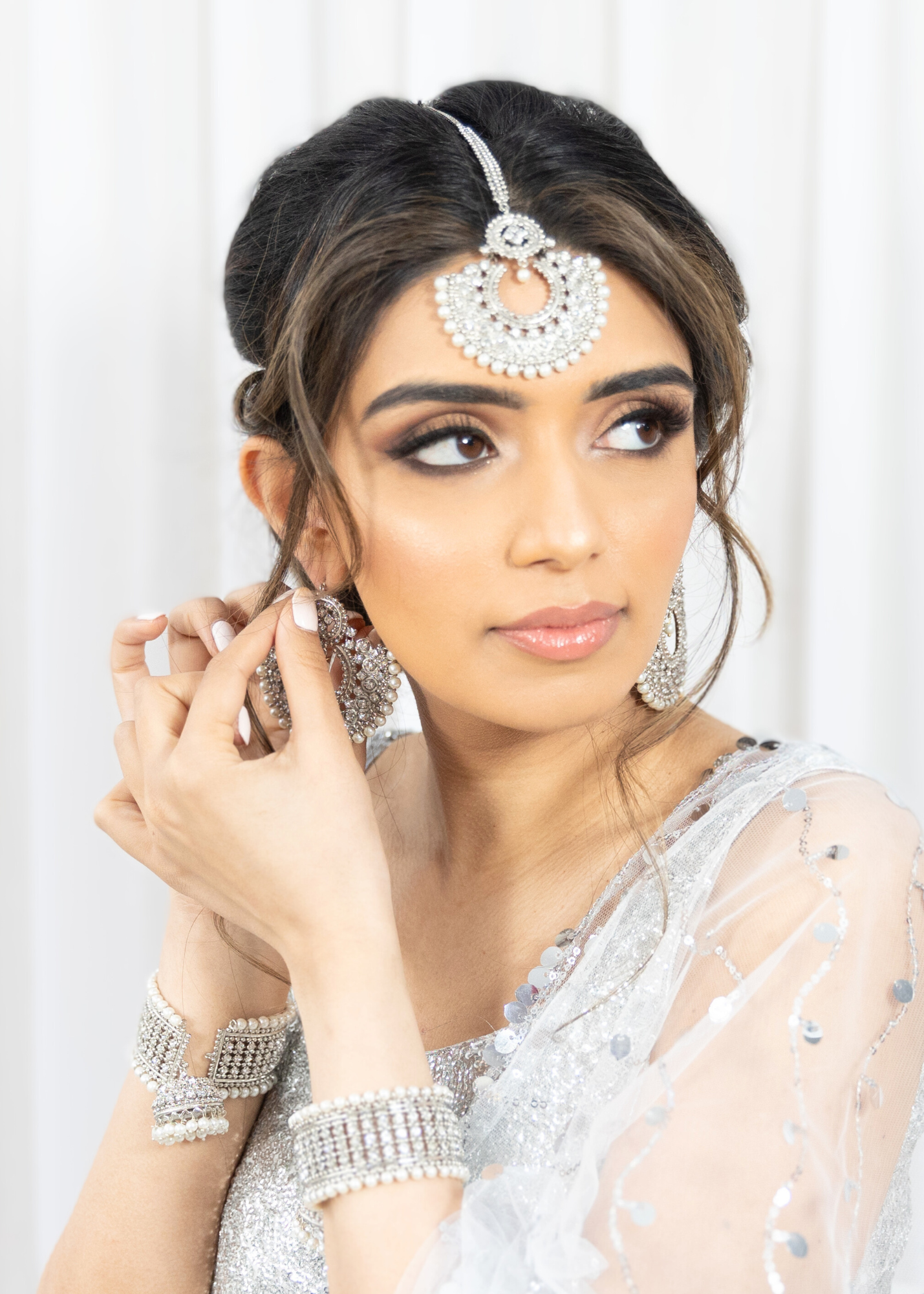 Royal Silver & Pearl Chand Tikka Set (6cm)