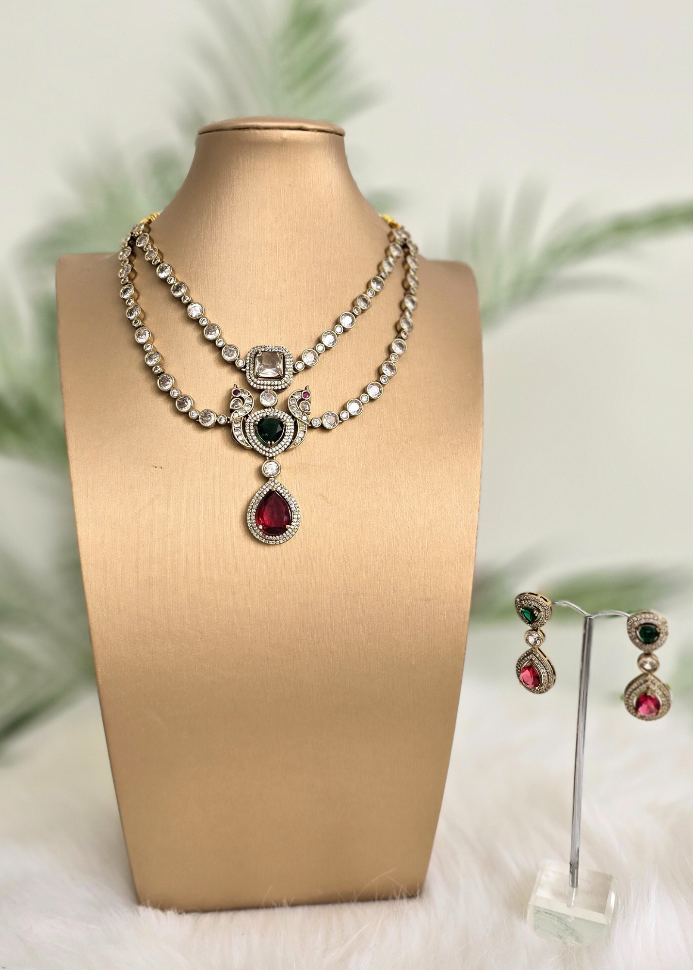 Geeta Red Green Stone Jewellery Set