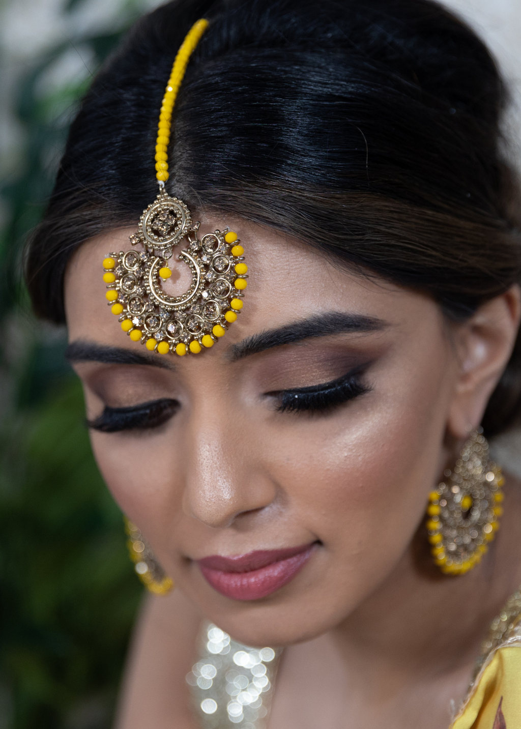 Royal Dark Yellow & Gold Stone Chand Tikka Set