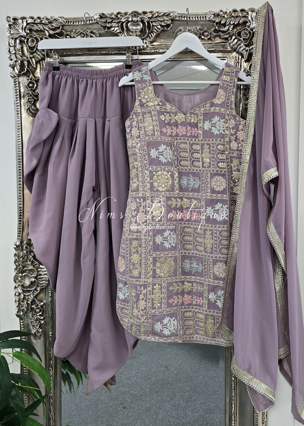 Lilac Embroidered Dhoti Salwar Suit (Size 10- 12)