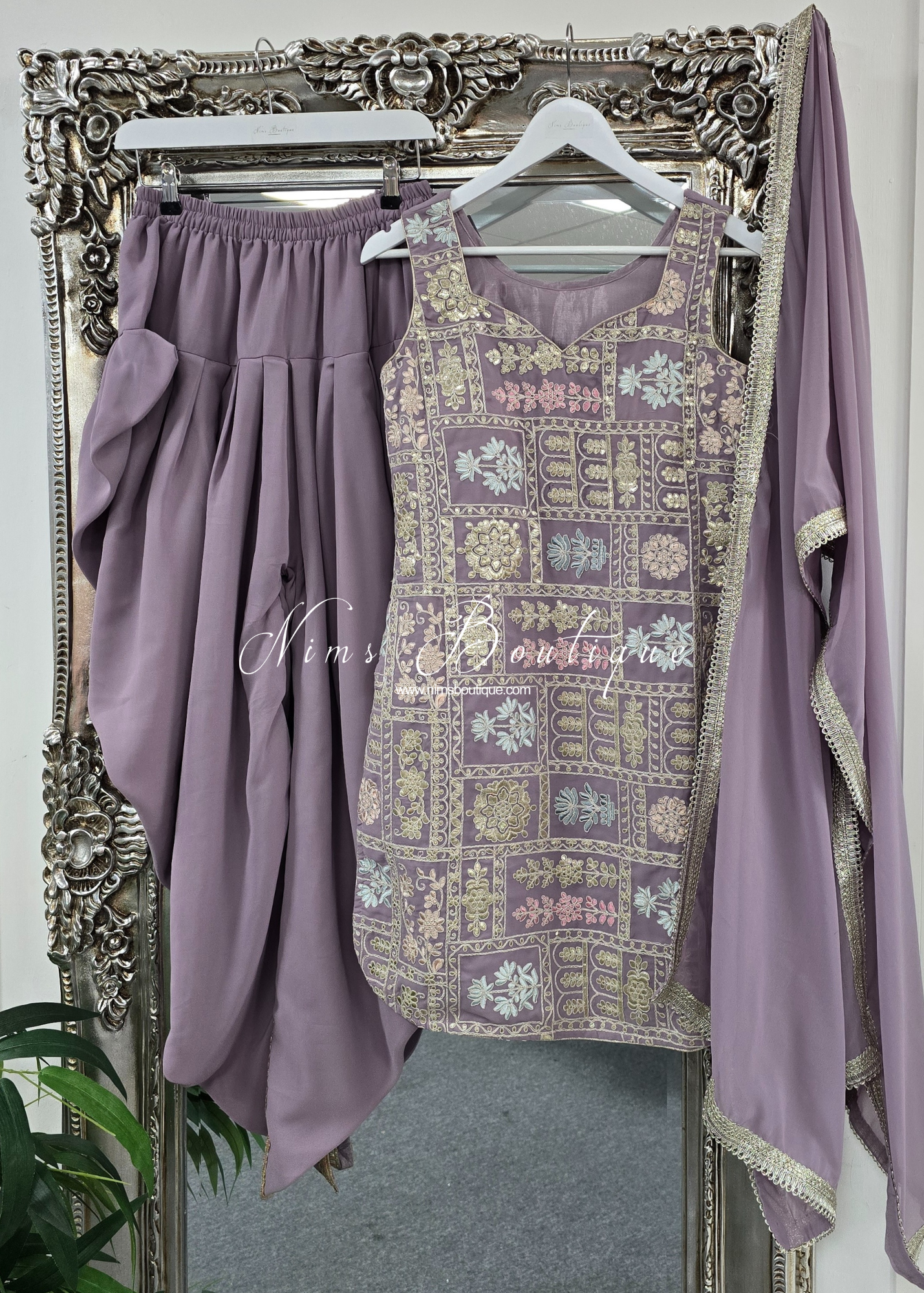 Lilac Embroidered Dhoti Salwar Suit (Size 10- 12)