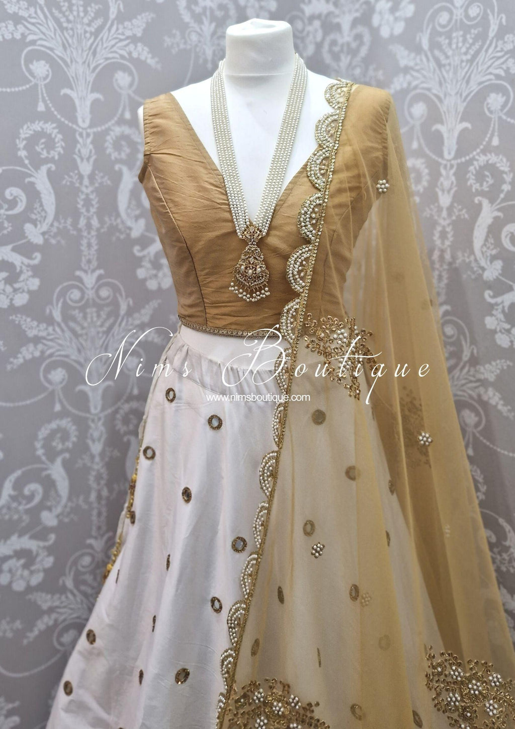 Nims Boutique Rupa Gold Luxury Silk V Neck Blouse size 4-16