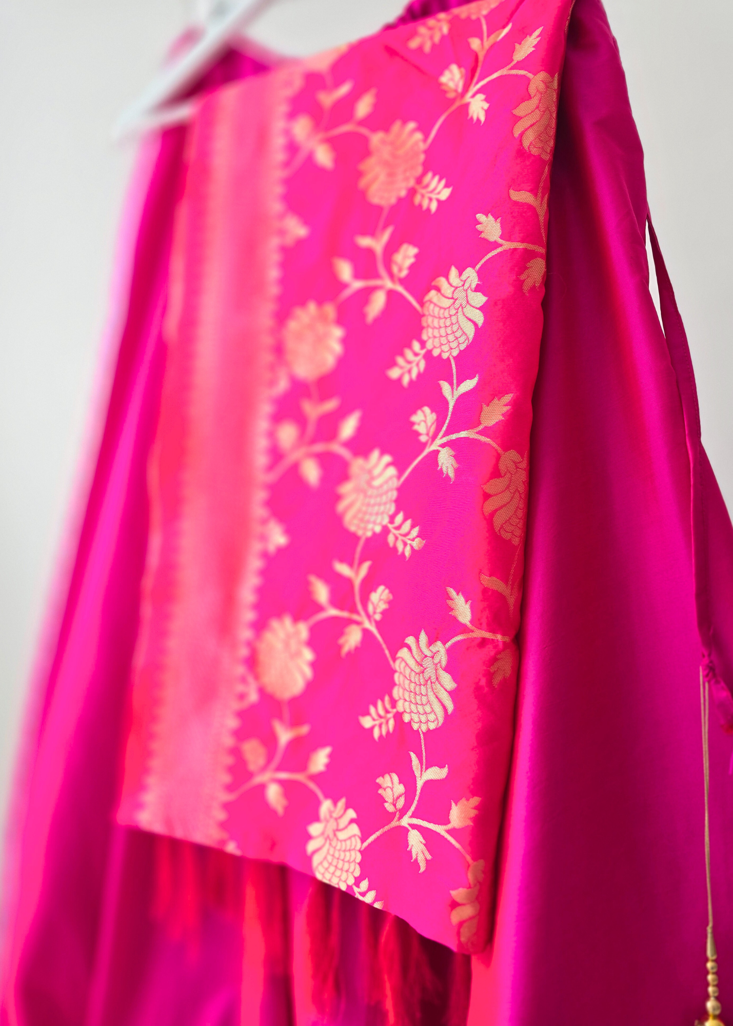 Bright Pink Floral Silk Banarsi Dupatta/Chunni (BN4)