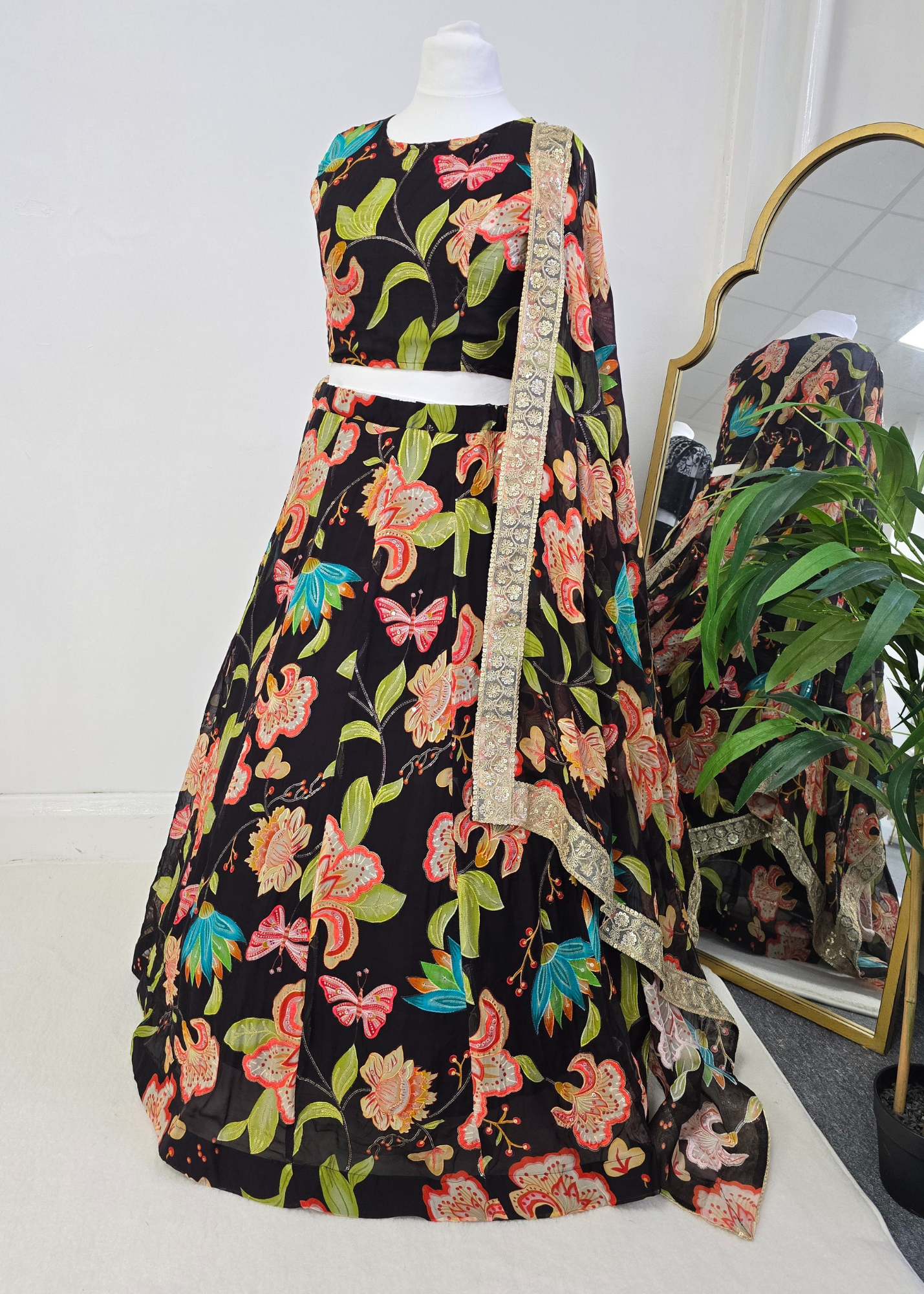 Lillianna Brights readymade skirt/lehnga (size 4-18)