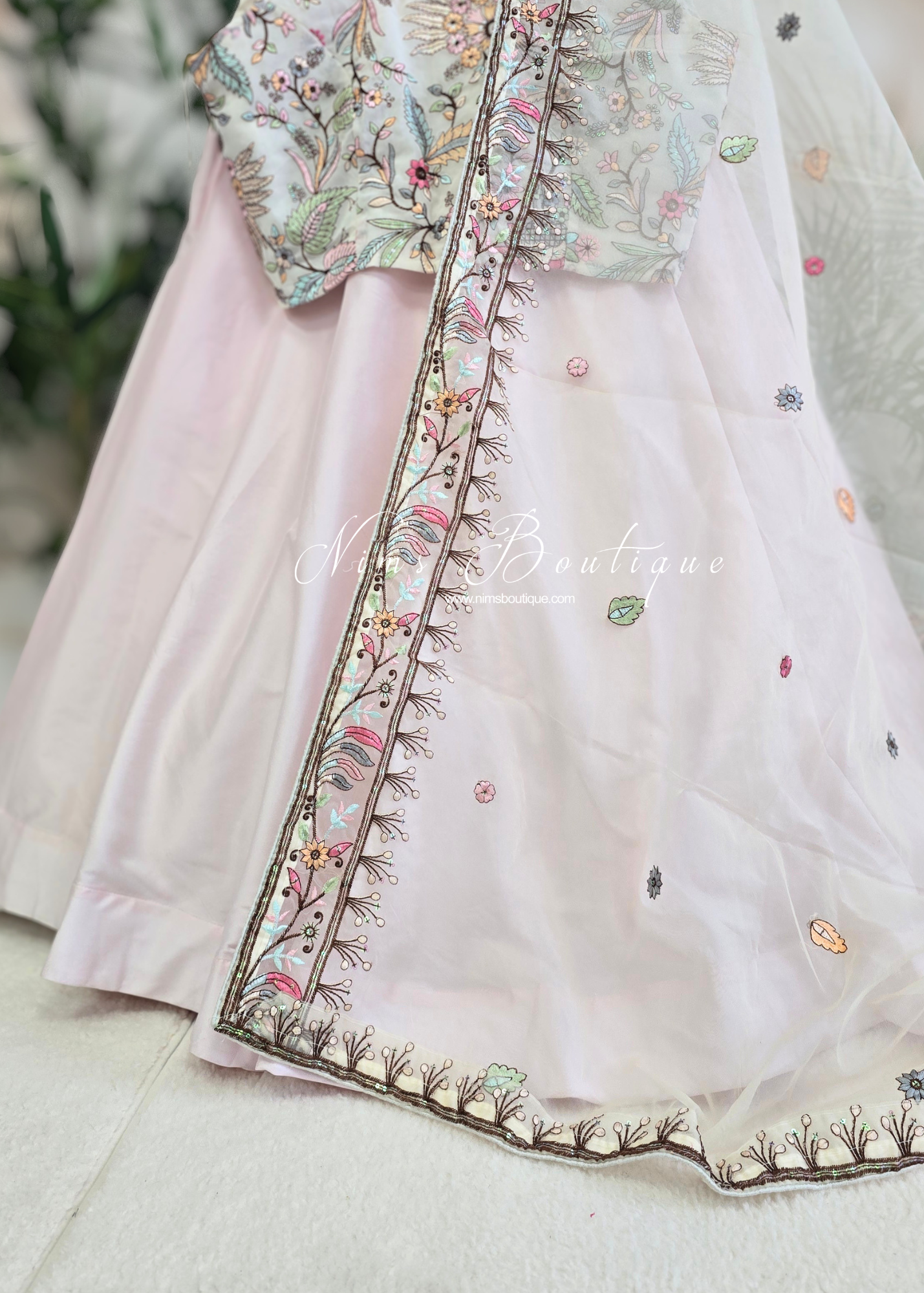 Luxury Sarika White Sleeveless Blouse (size 14-24)