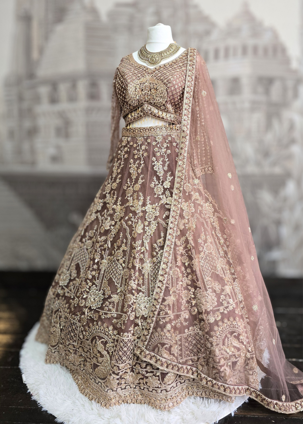 Luxury Dusky Mauve Lehenga (size 12)