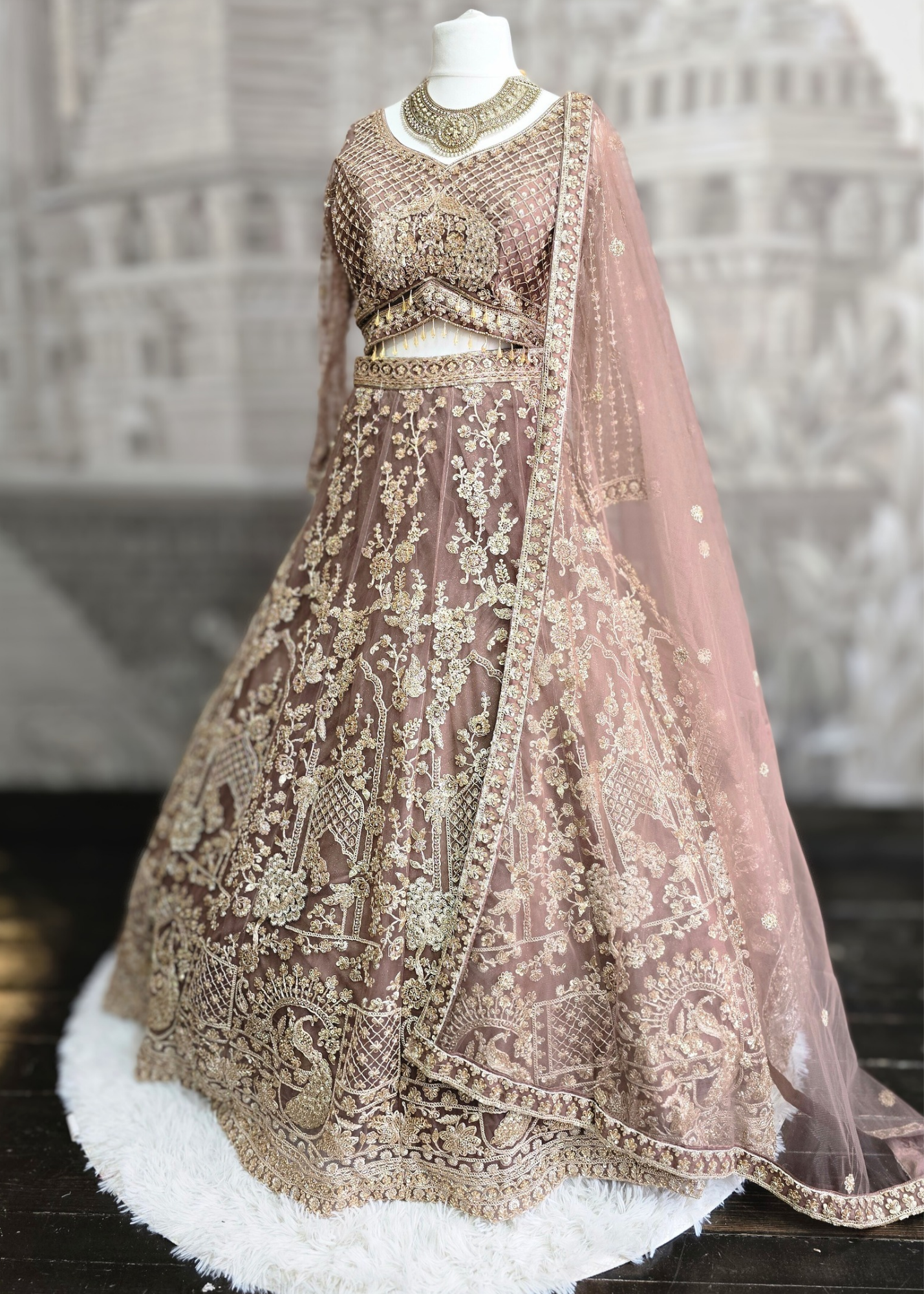 Luxury Dusky Mauve Lehenga (size 12)