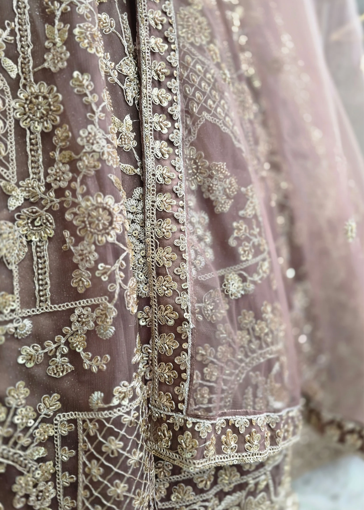 Luxury Dusky Mauve Lehenga (size 12)