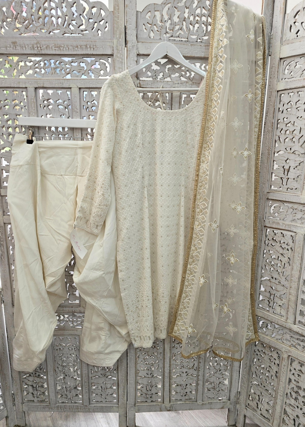 Ivory Chikankari Salwar Suit (Size 10-12)