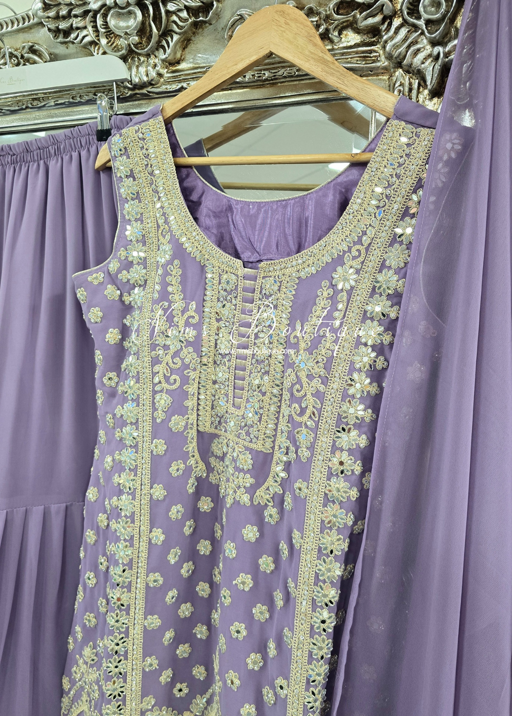 Lilac Thread Embroidered Gharara Suit (size 10-12)