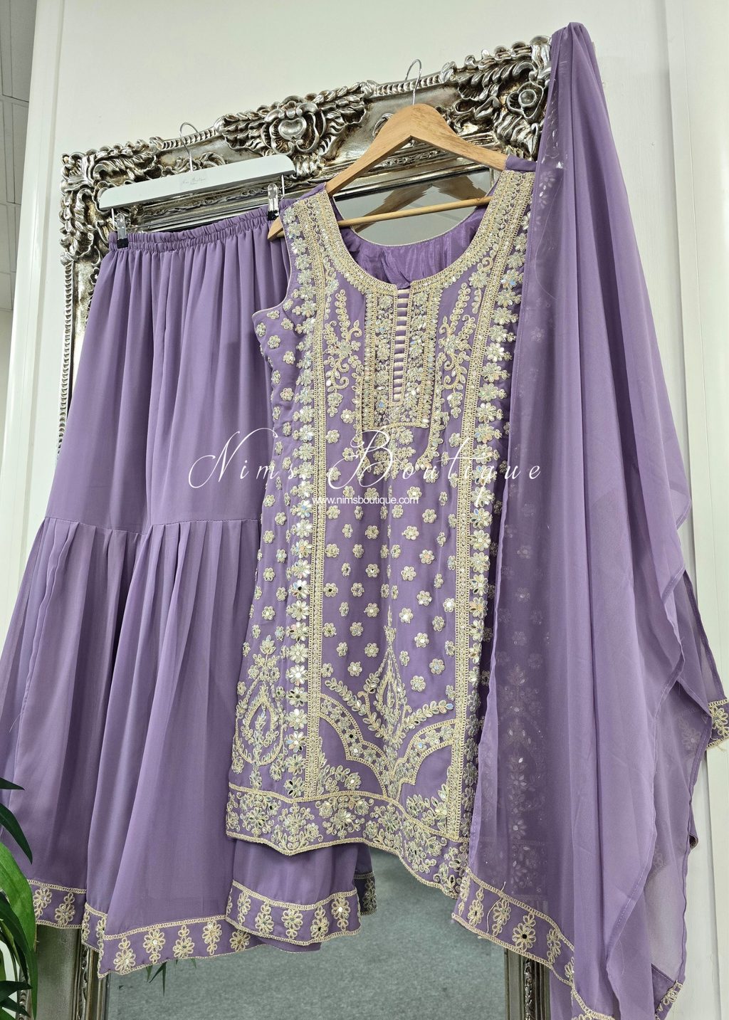 Lilac Thread Embroidered Gharara Suit (size 10-12)