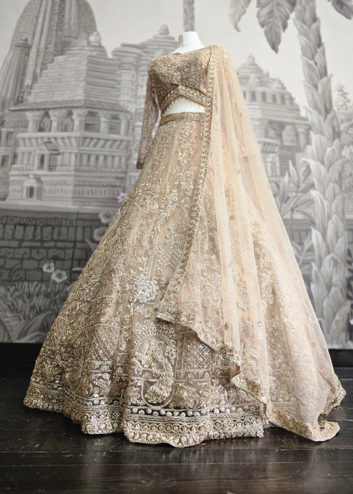 Luxury Champagne Gold Lehenga (size 12)