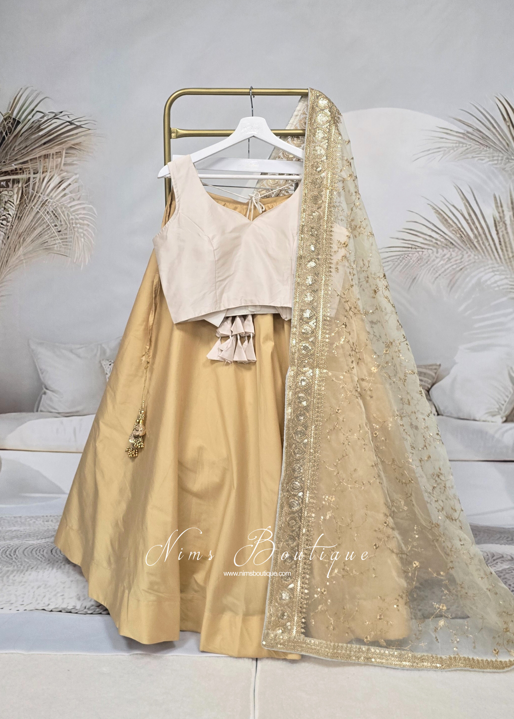 Readymade Gold Silk skirt/lehnga (sizes 6-18)