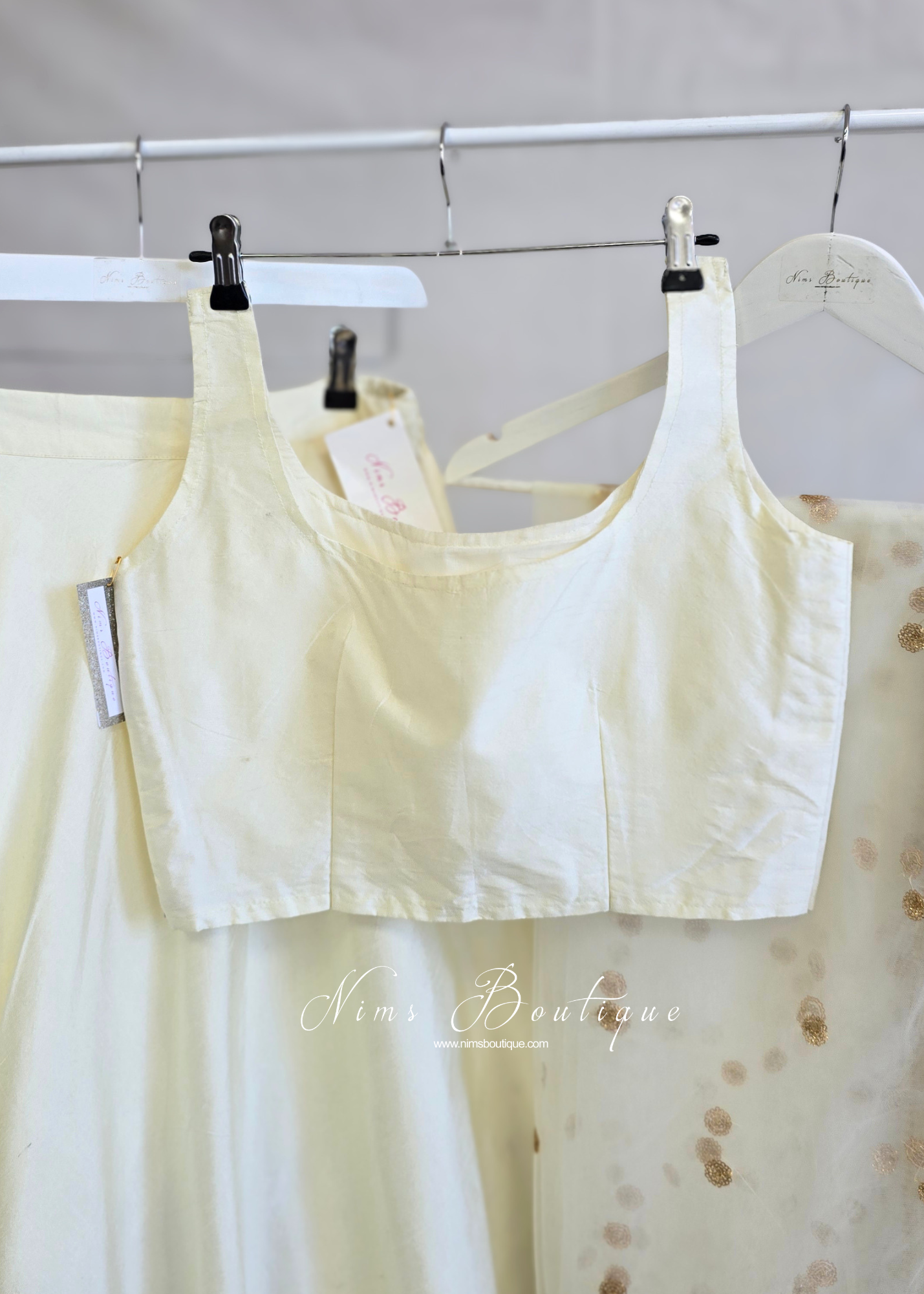 Saloni Sleeveless Cream Raw Silk Blouse (4-20)