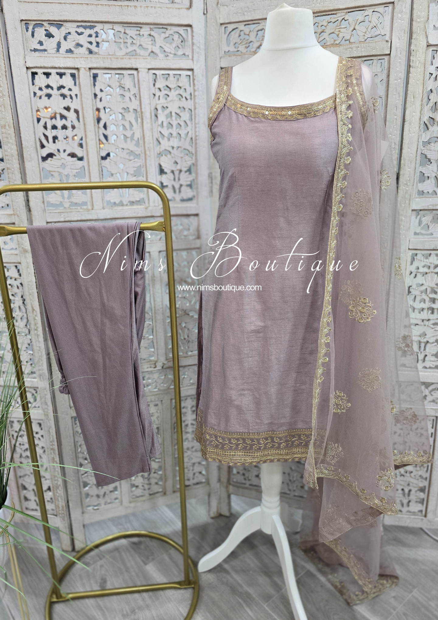 Light Lilac Silk Pajami Suit (Size 10-12)