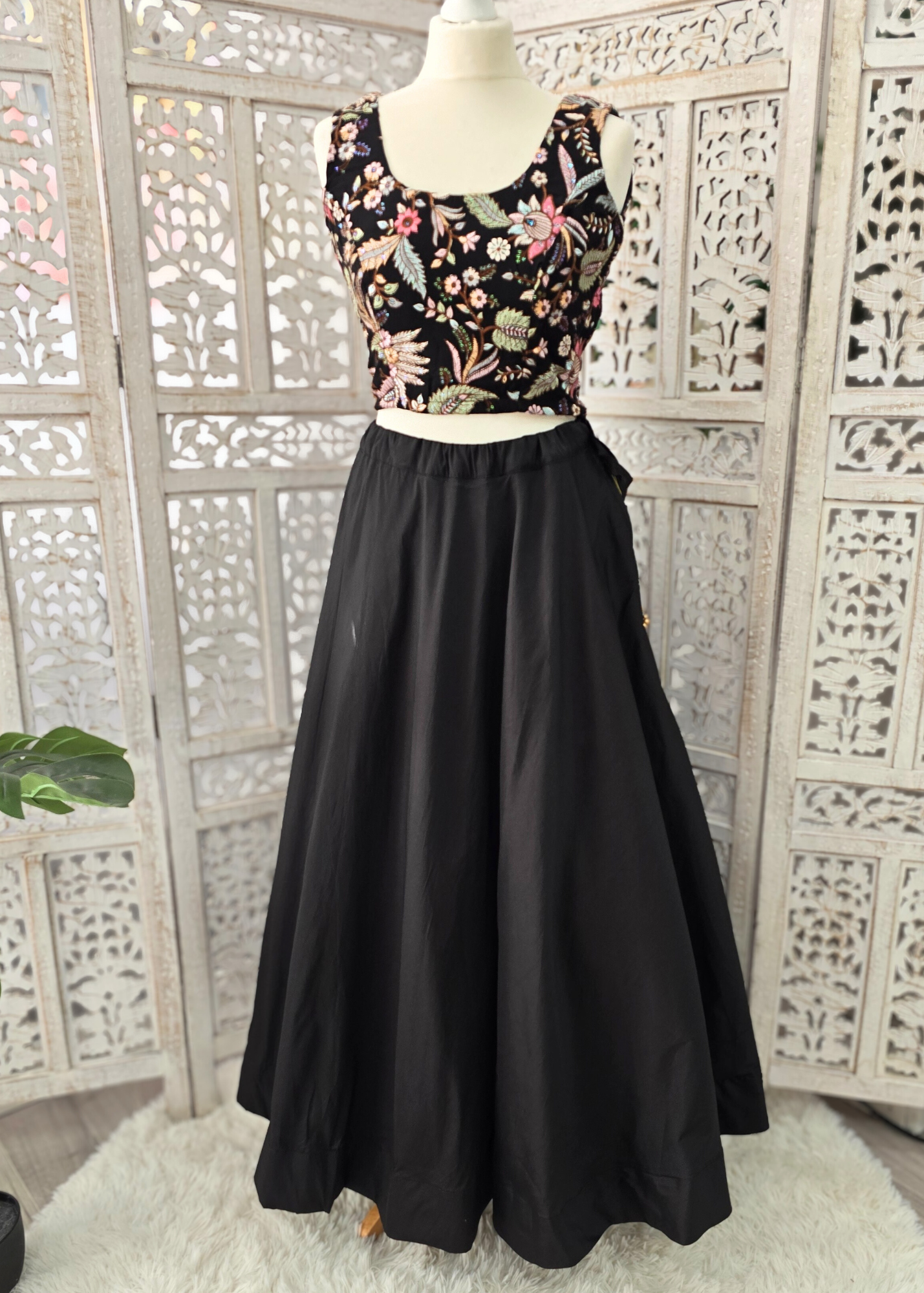 Readymade Black Silk skirt/lehnga (sizes 4-26)