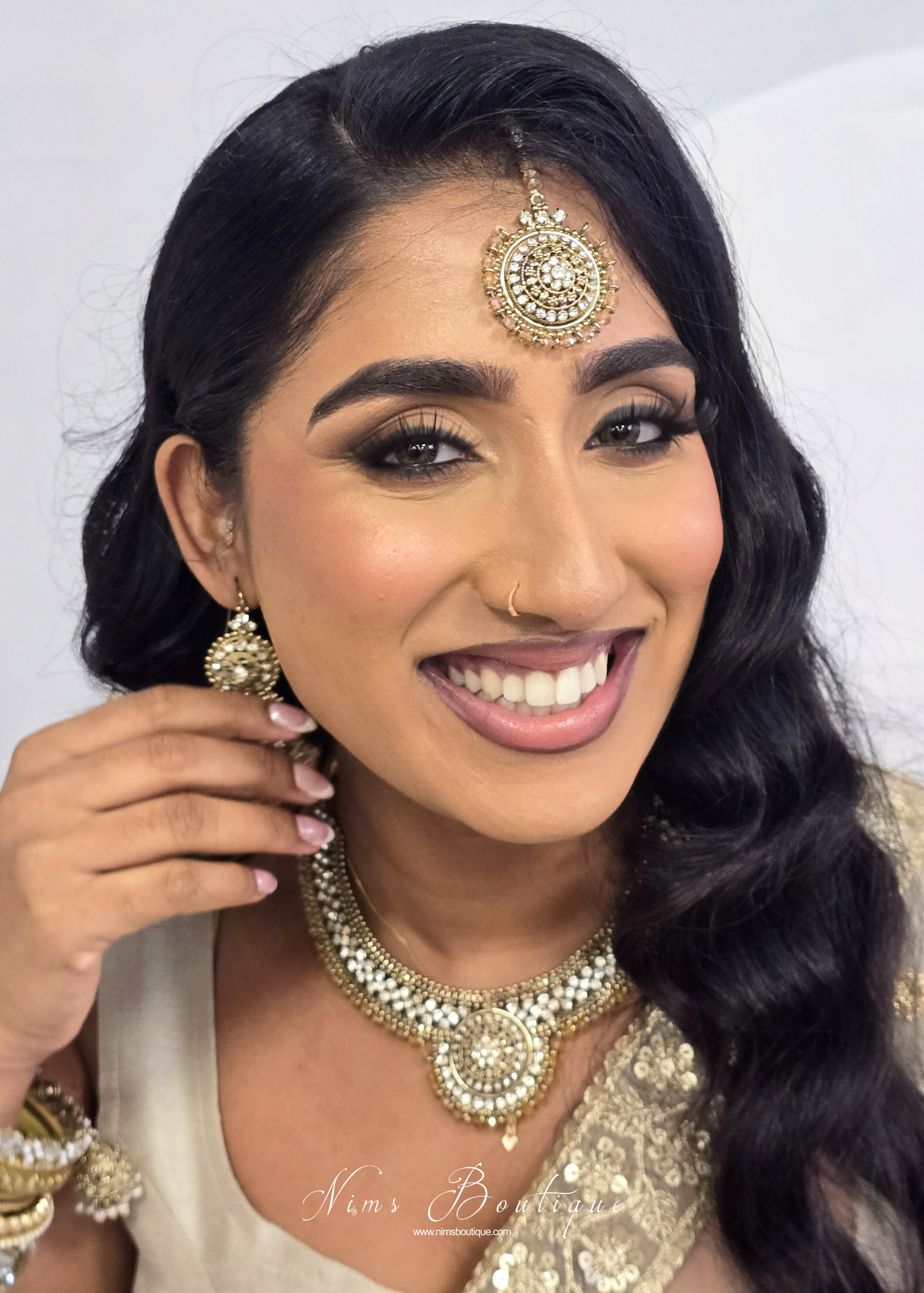 Small Royal Antique Gold Clear Stone Set with Earring Chains