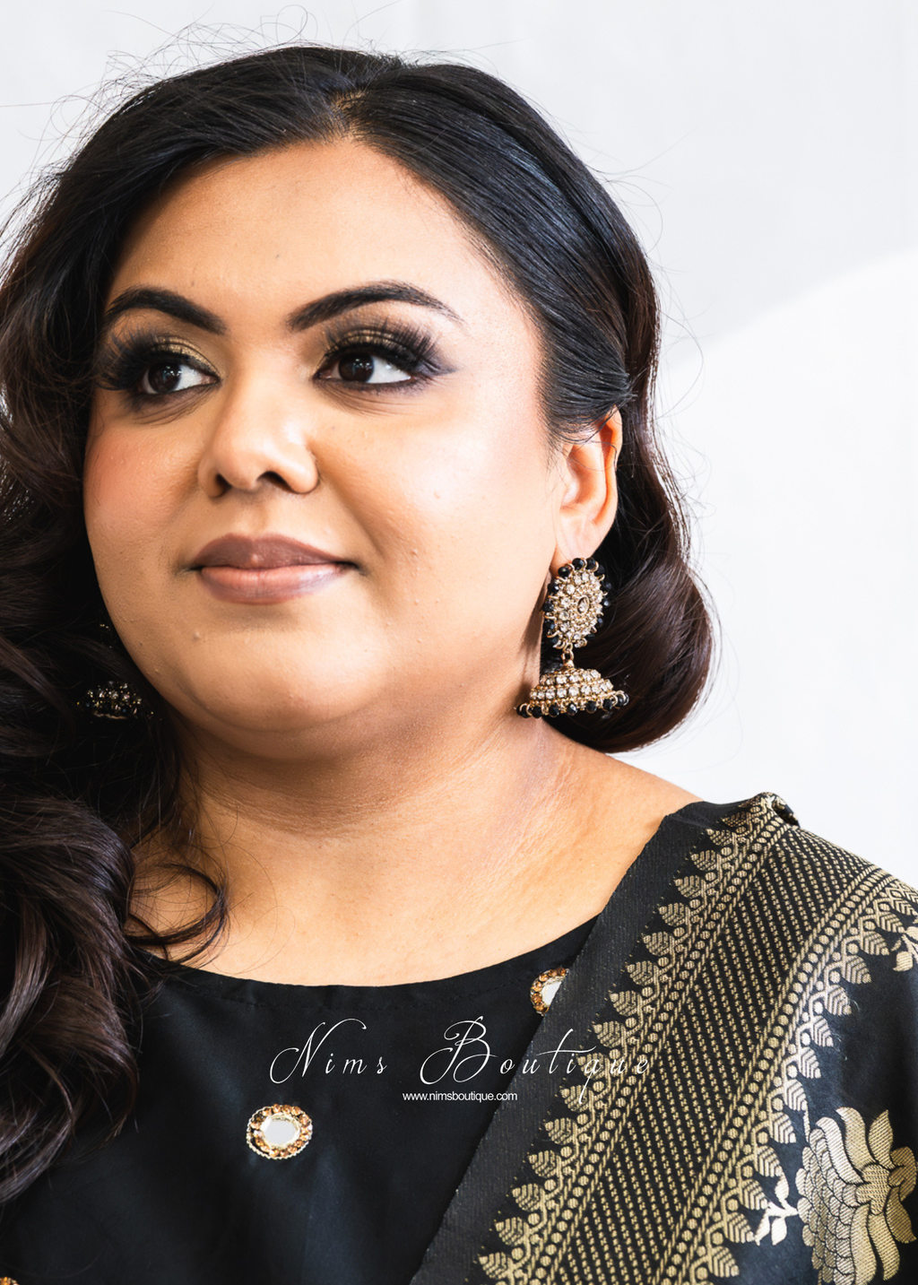 Chandni Royal Antique Gold & Black Chumke