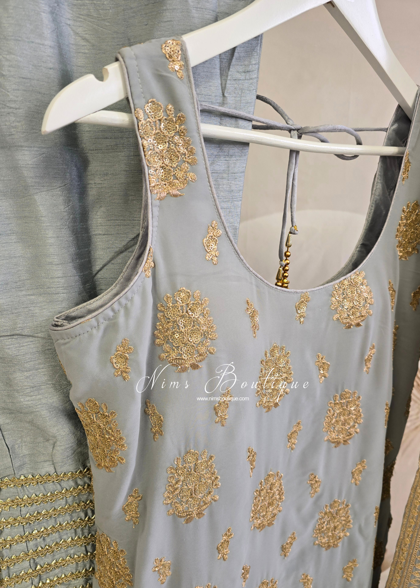 Grey Sequin Pajami & Trouser Suit (Size 12-14)