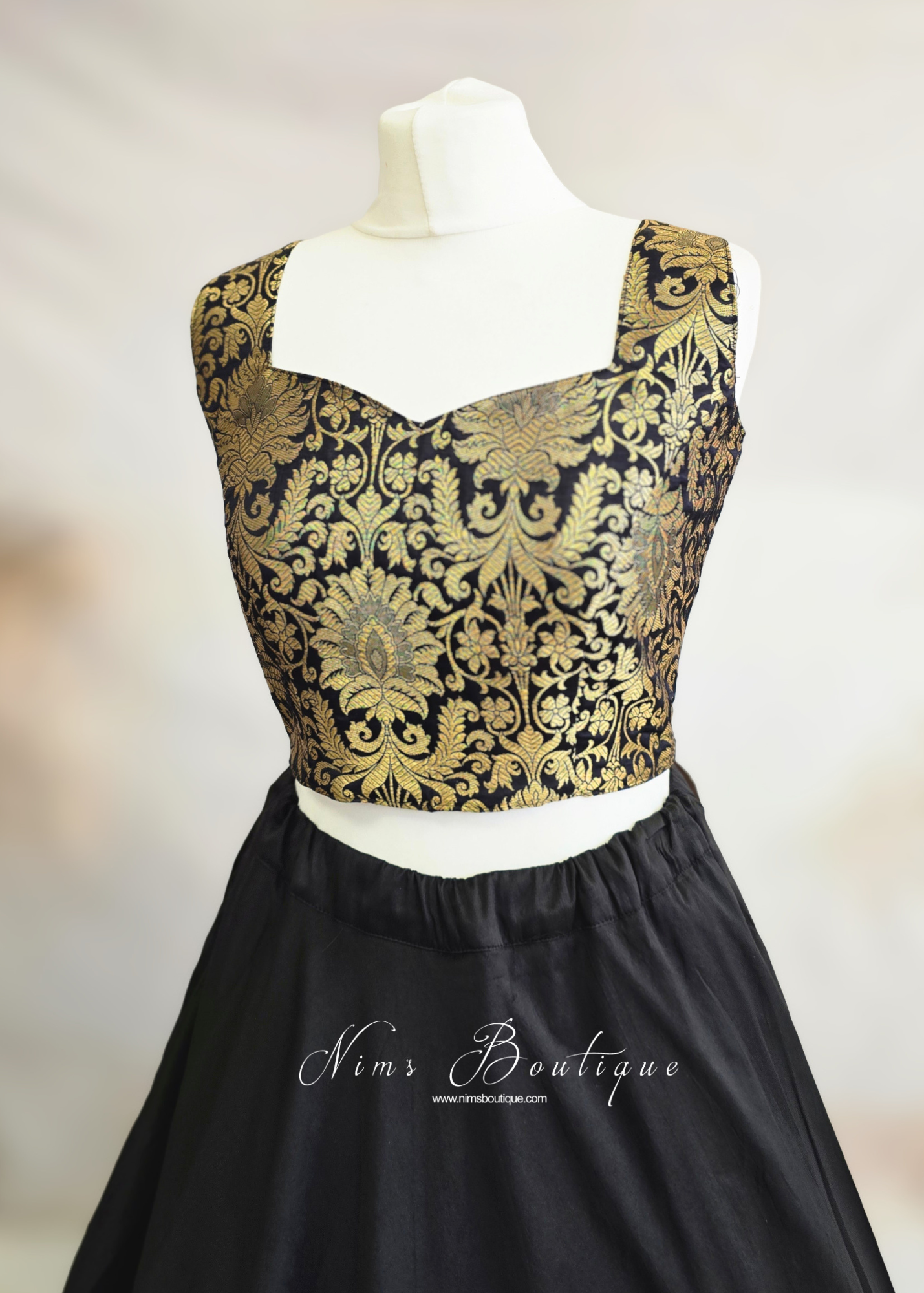 Black Brocade Sleeveless Blouse (4-16)