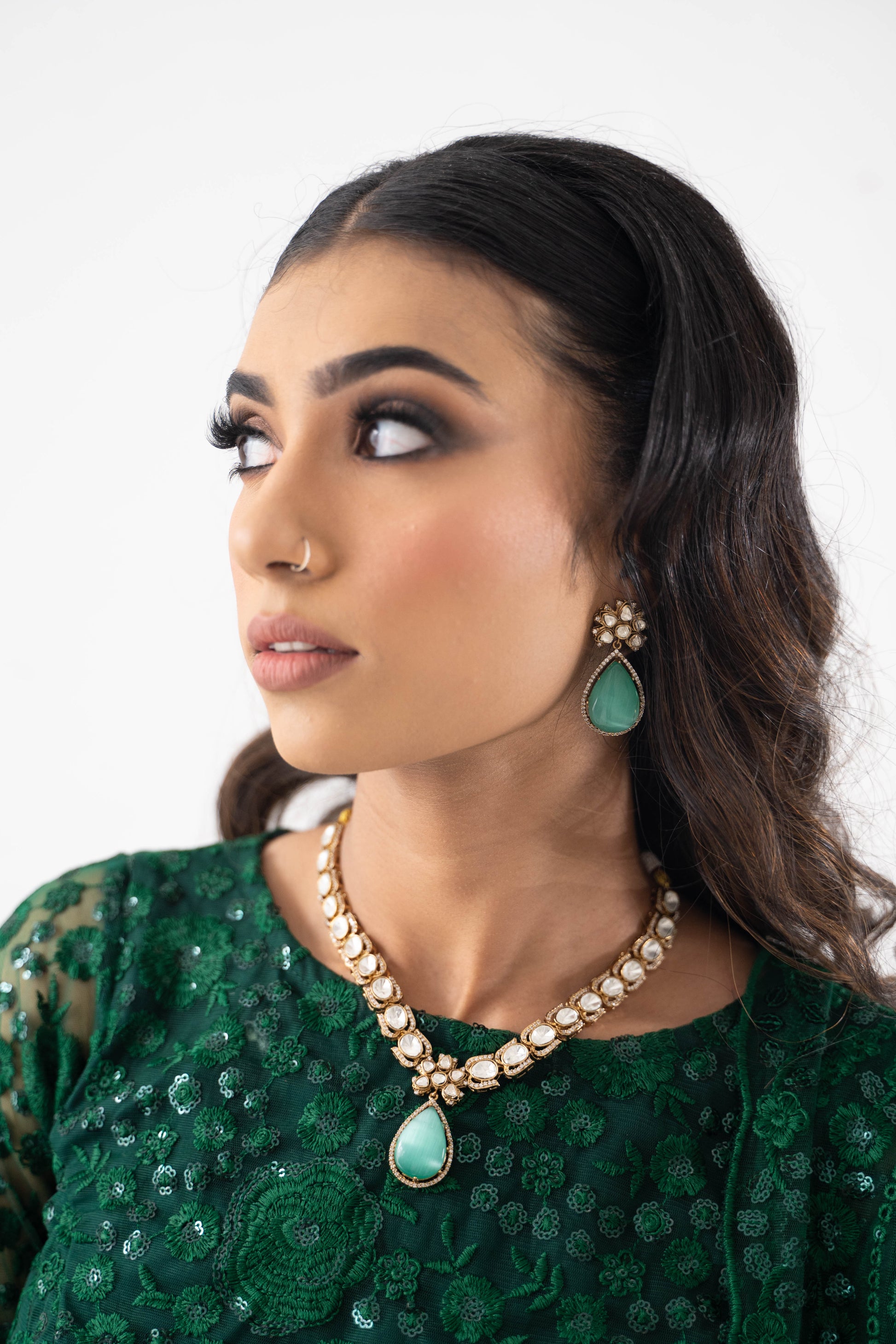 Saanvi Mint Stone Jewellery Set