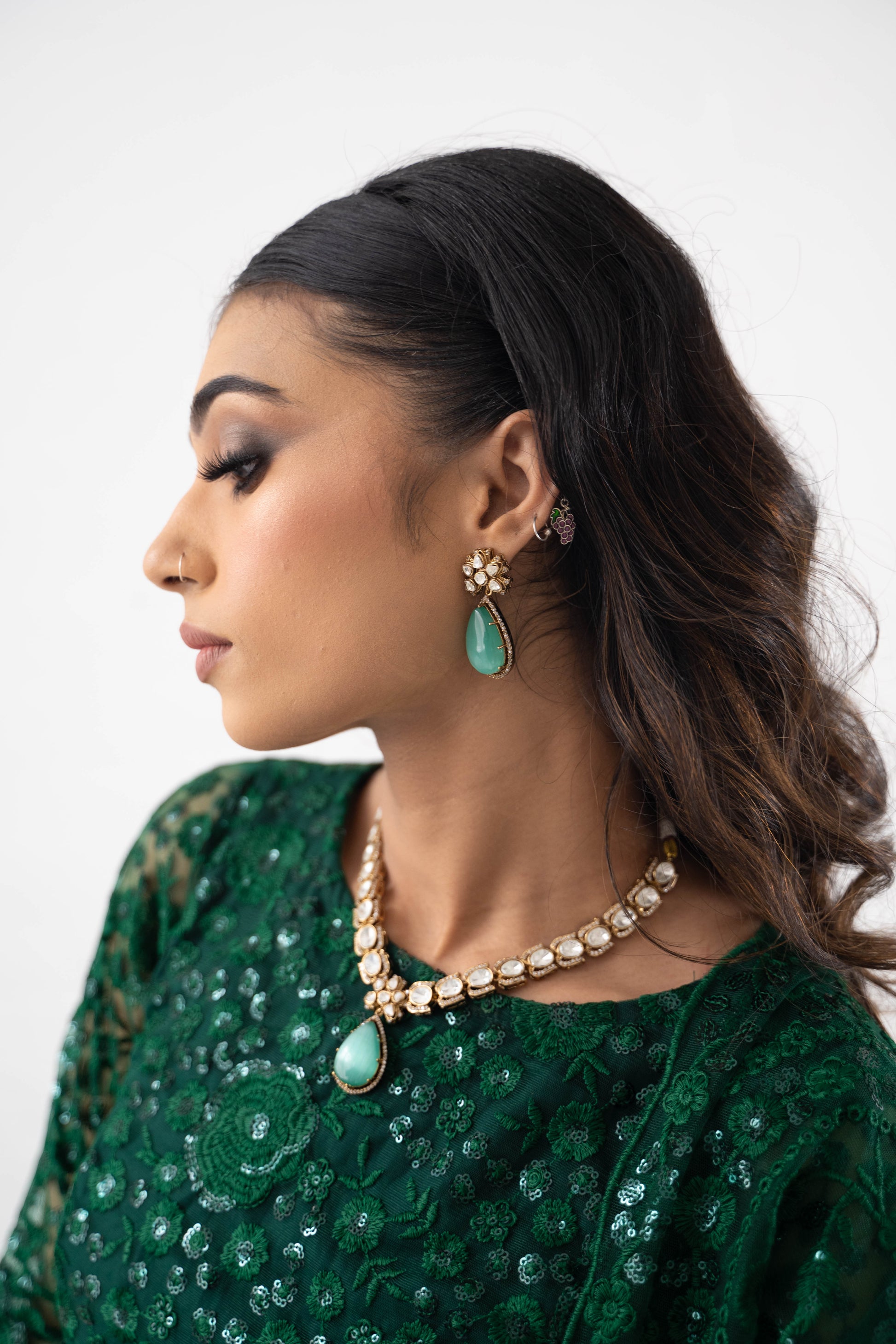 Saanvi Mint Stone Jewellery Set