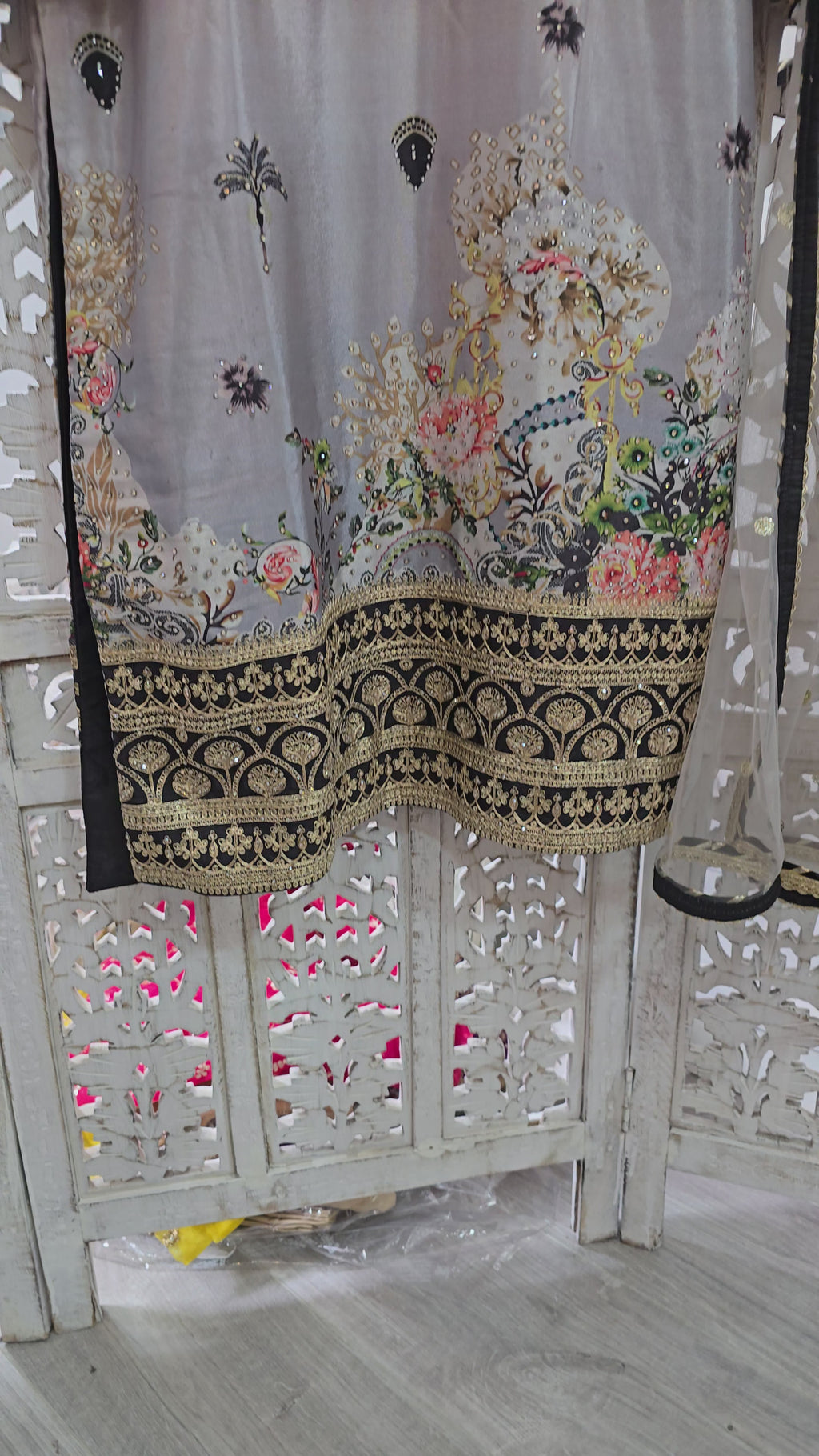 Grey Floral Trouser Suit (Size 12)